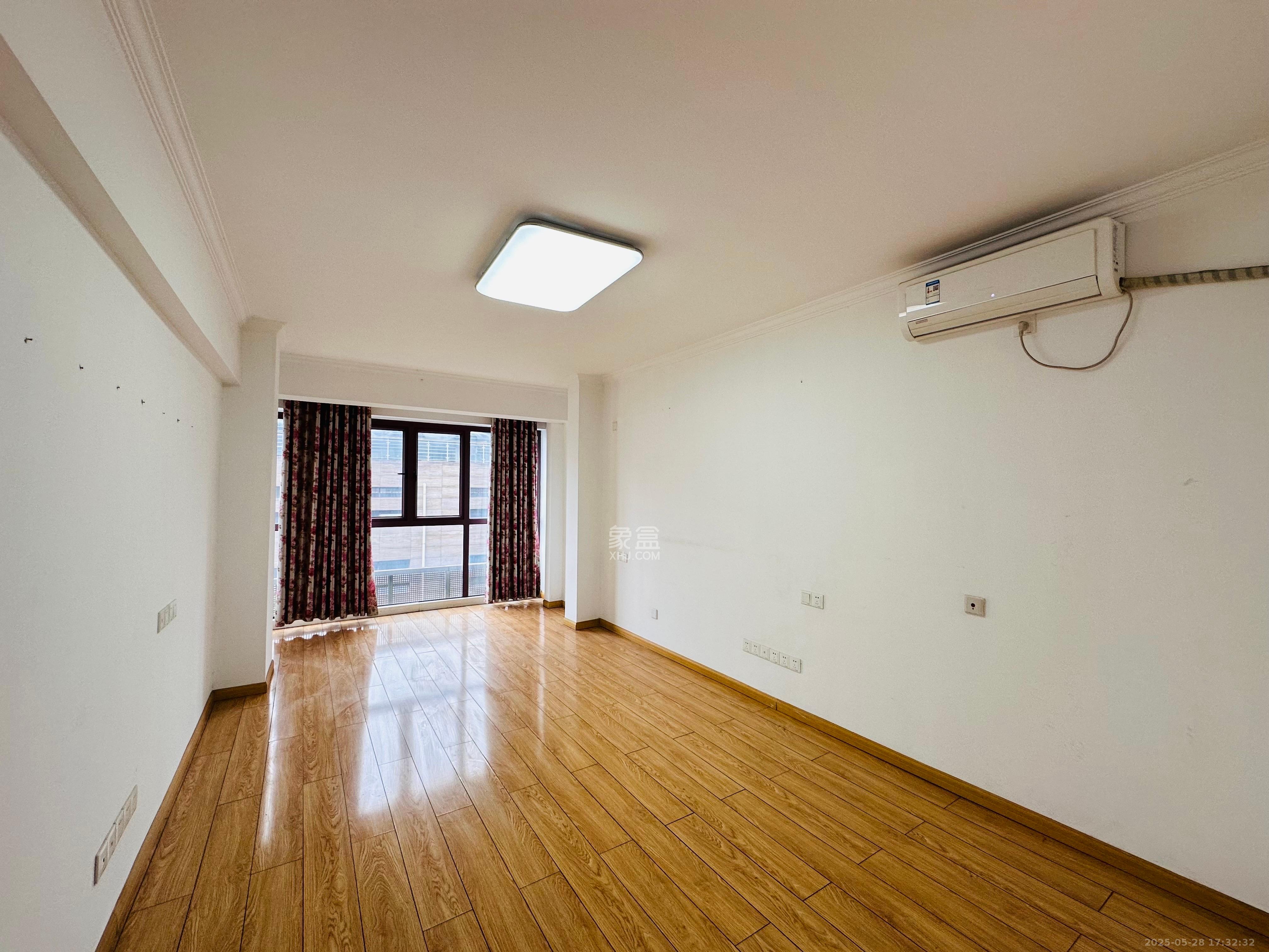 中惠锦堂 4室2厅2卫 3500.0元/月 中惠锦堂 4室2厅2卫 3500.0元/月室内图