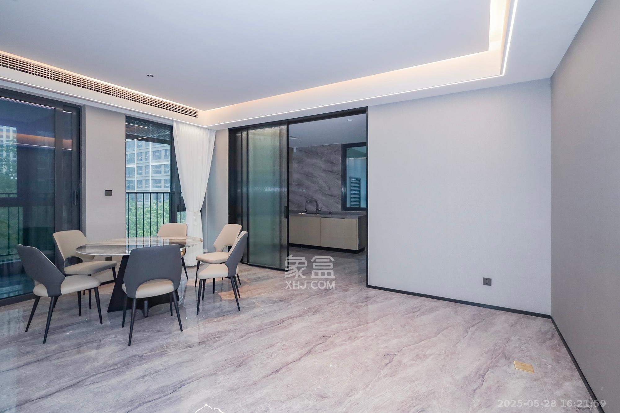 旭辉铂悦湘江 4室2厅4卫 718.0万 旭辉铂悦湘江 4室2厅4卫 718.0万其他