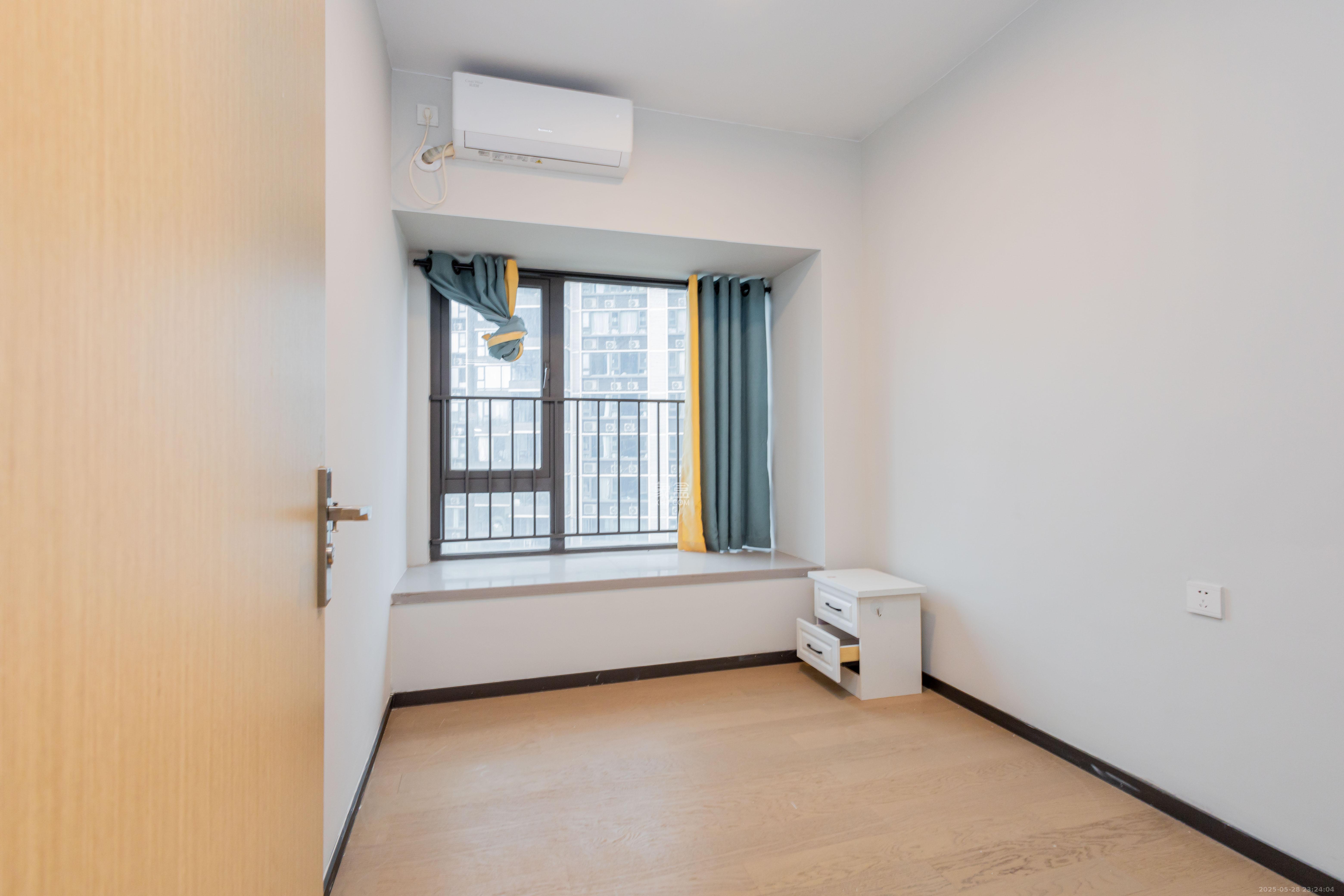 时代印记(长沙时代印记花园)  4室2厅2卫    145.0万 时代印记(长沙时代印记花园)  4室2厅2卫    145.0万卧室