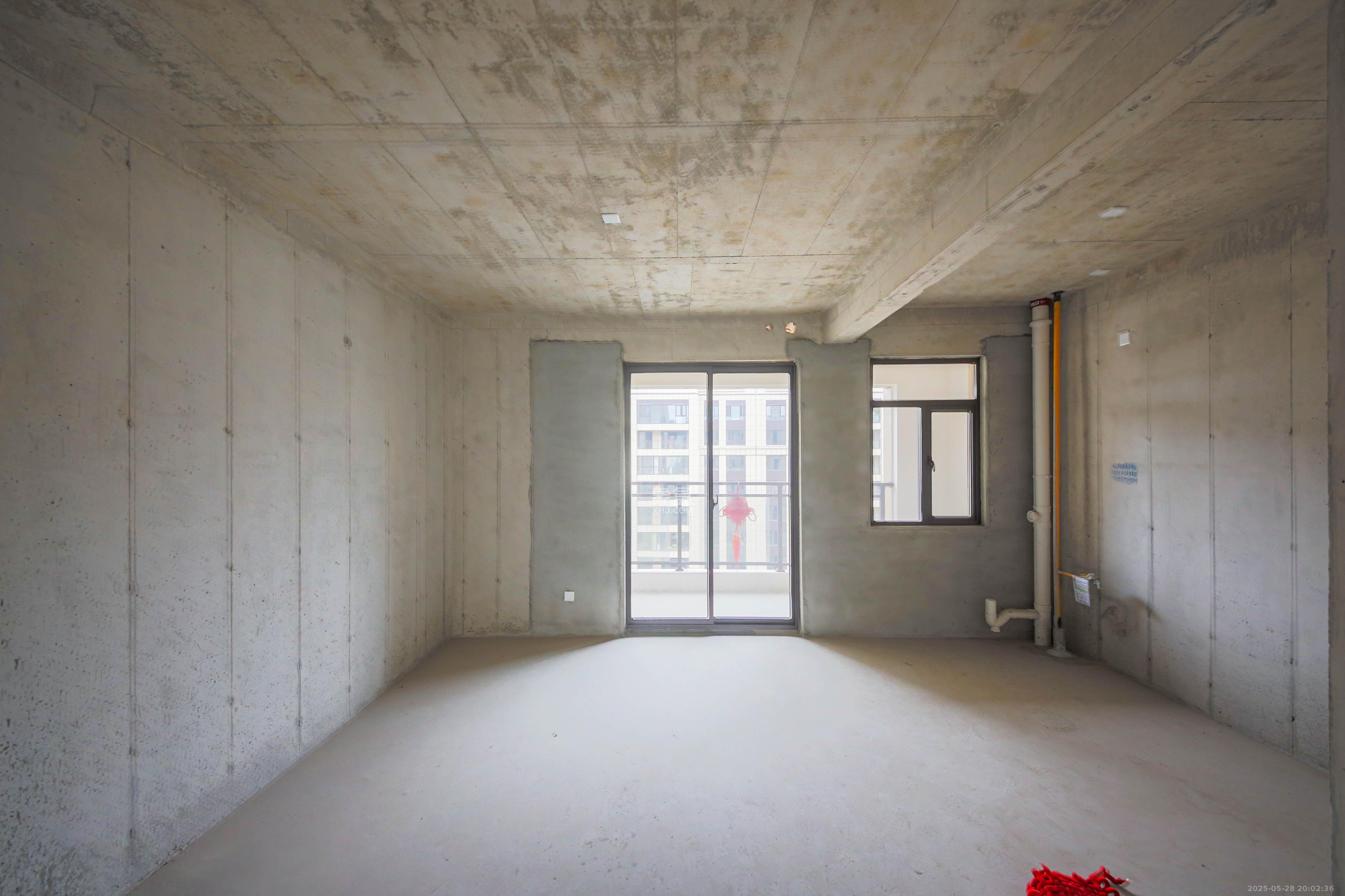 兴铁湘府和园 4室2厅2卫 258.0万 兴铁湘府和园 4室2厅2卫 258.0万客厅