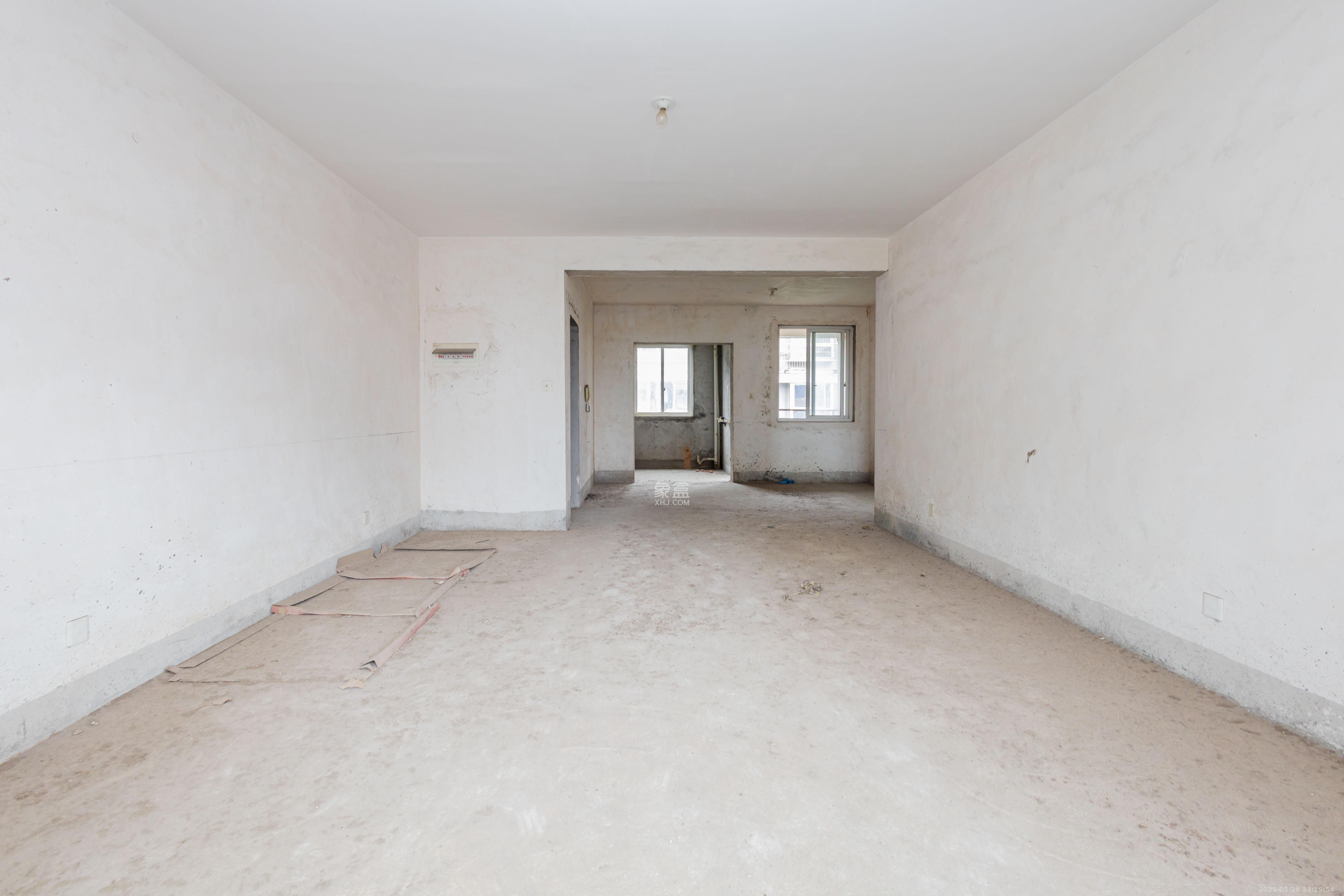 方略学府佳境  3室2厅2卫    42.0万 方略学府佳境  3室2厅2卫    42.0万客厅