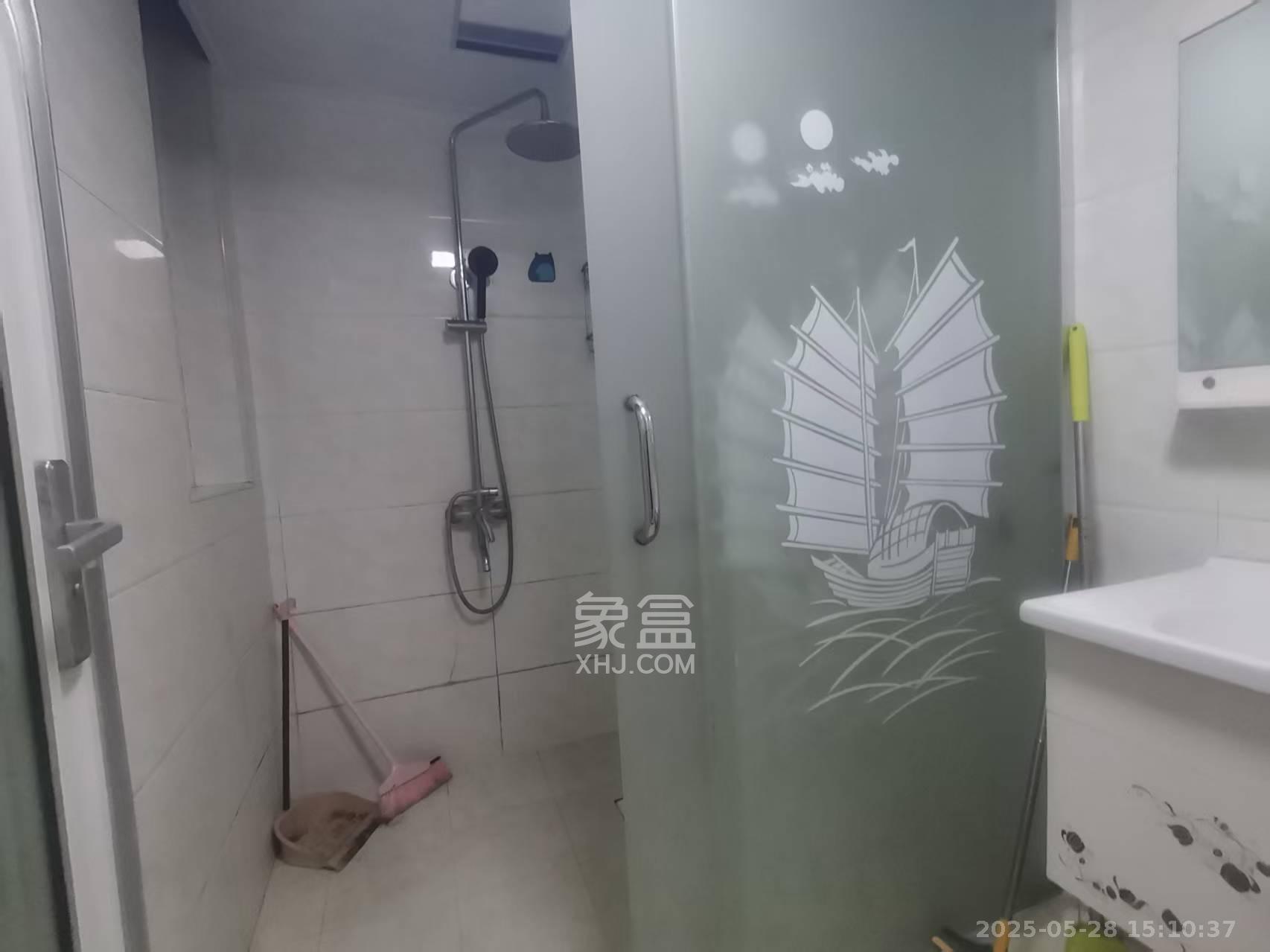 金科世界城  3室2厅1卫   2100.00元/月室内图