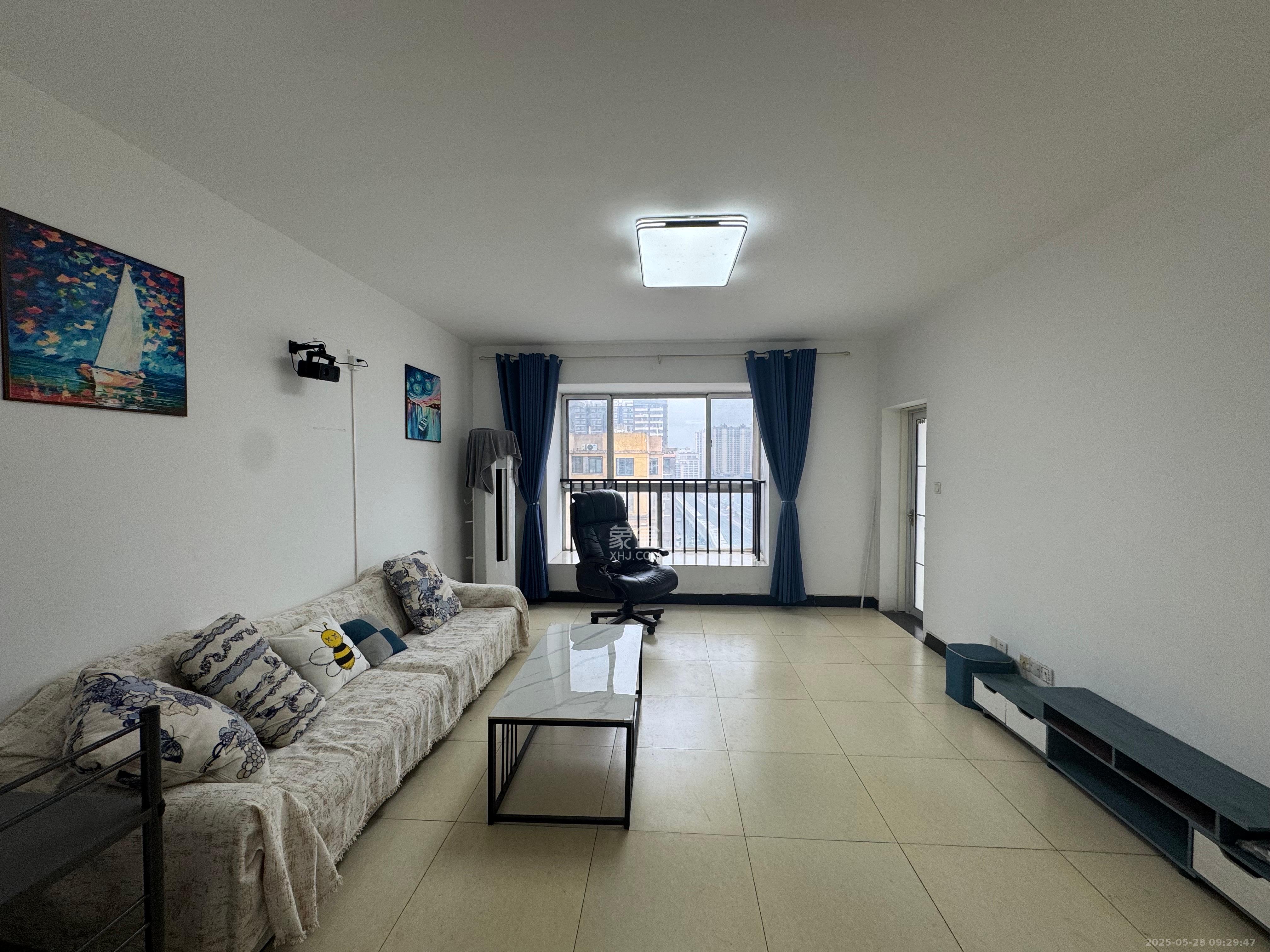 红树湾  4室2厅2卫    2400.0元/月 红树湾  4室2厅2卫    2400.0元/月室内图