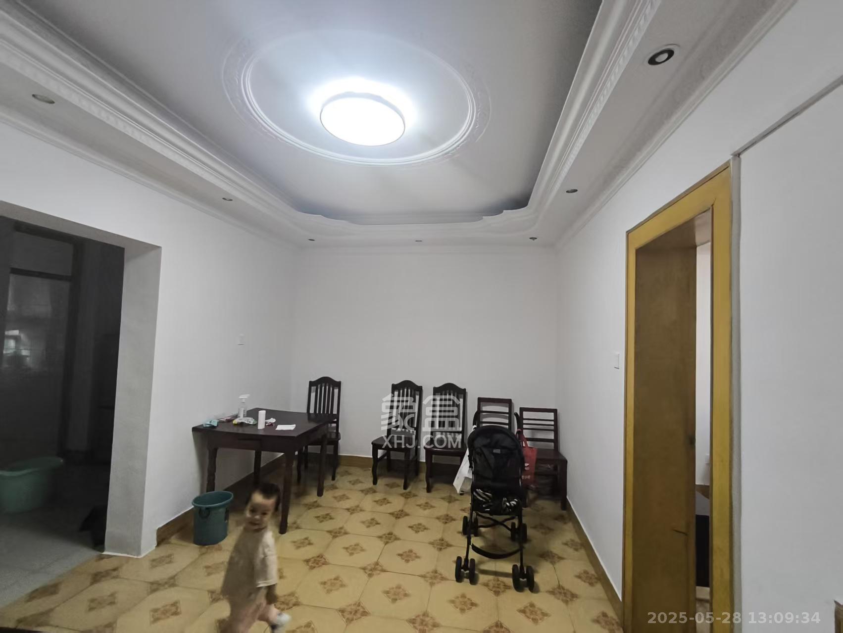 湖南省体育局单位宿舍(省体总会宿舍)  3室2厅1卫    2500.0元/月 湖南省体育局单位宿舍(省体总会宿舍)  3室2厅1卫    2500.0元/月室内图1