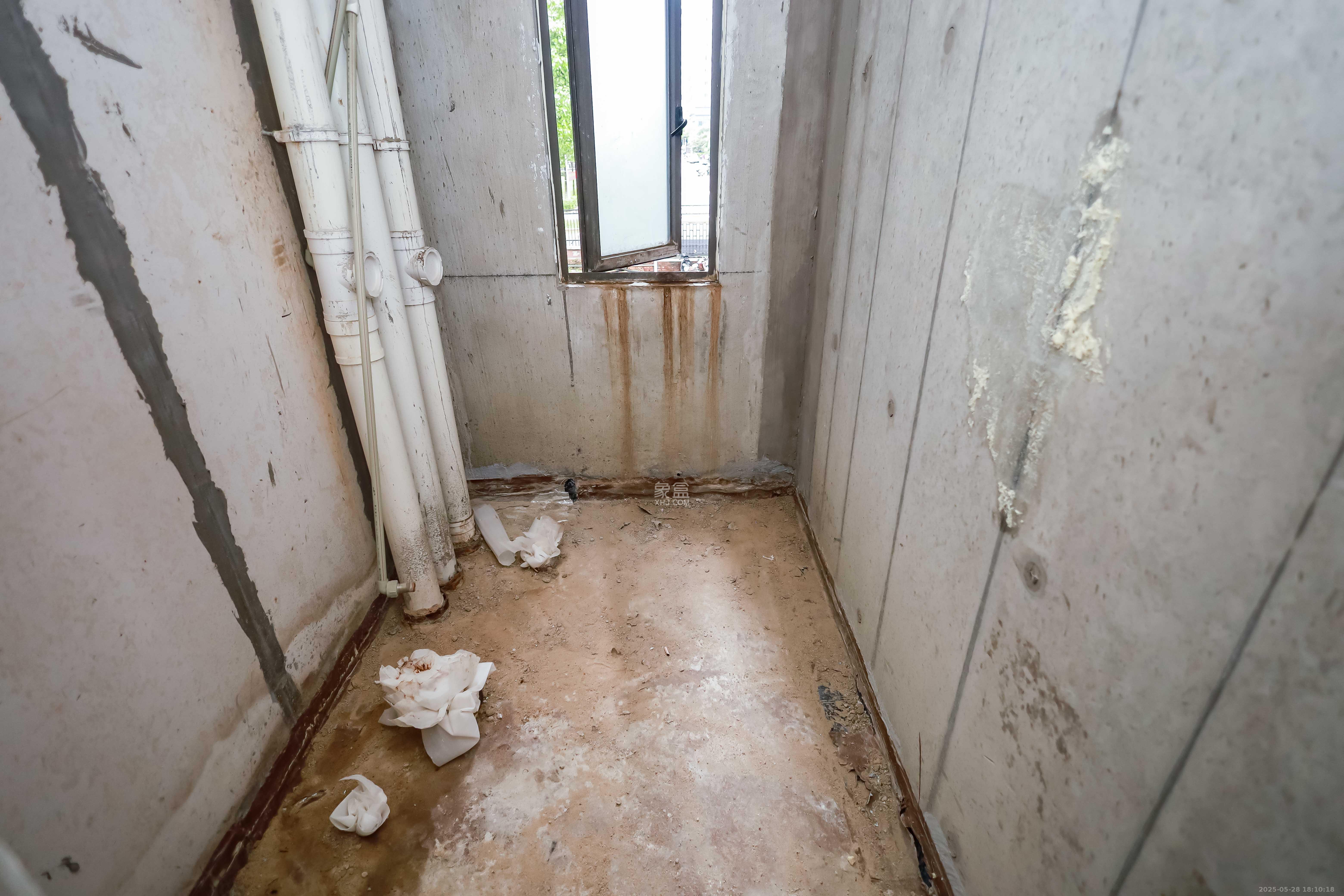 麓谷小镇 3室2厅1卫 46.8万 麓谷小镇 3室2厅1卫 46.8万卫生间