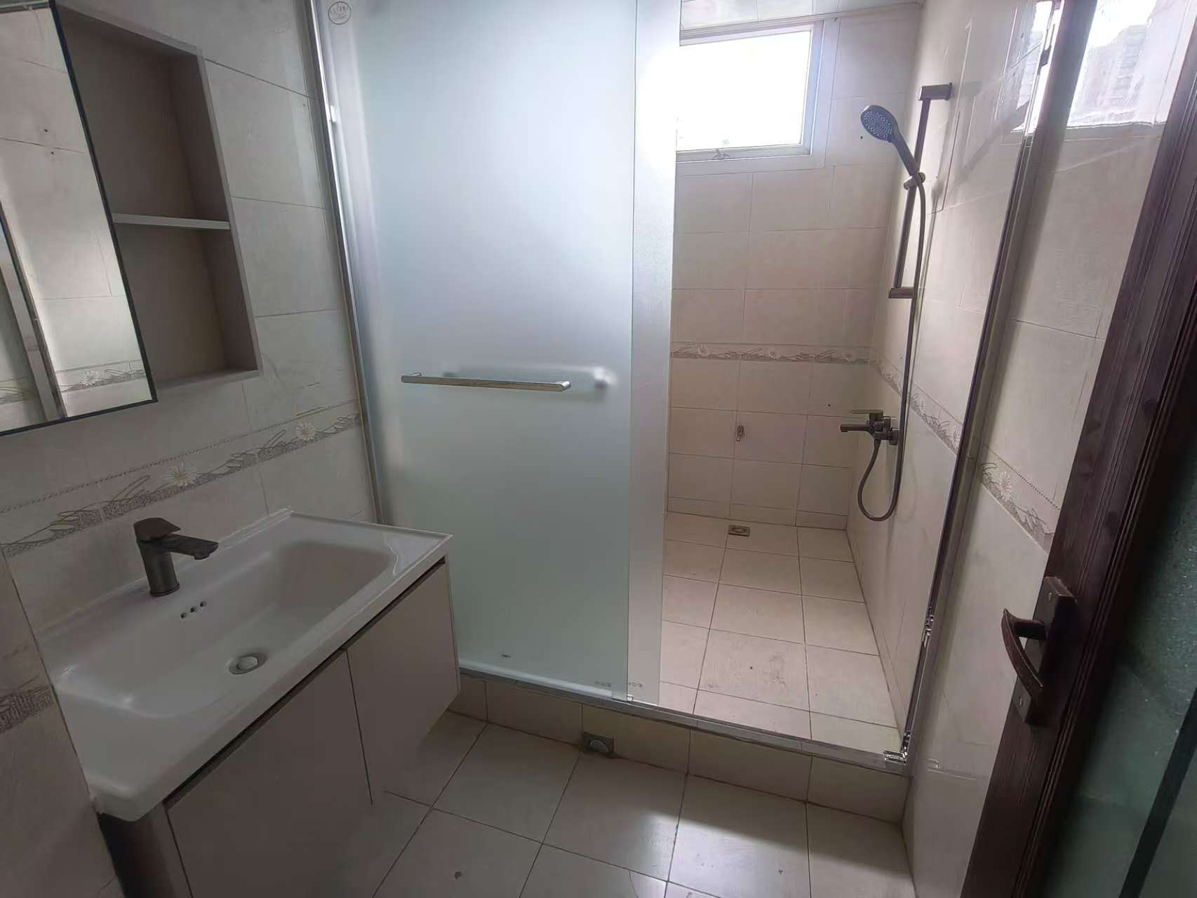 金霖花园 3室1厅1卫 3000.0元/月 金霖花园 3室1厅1卫 3000.0元/月室内图