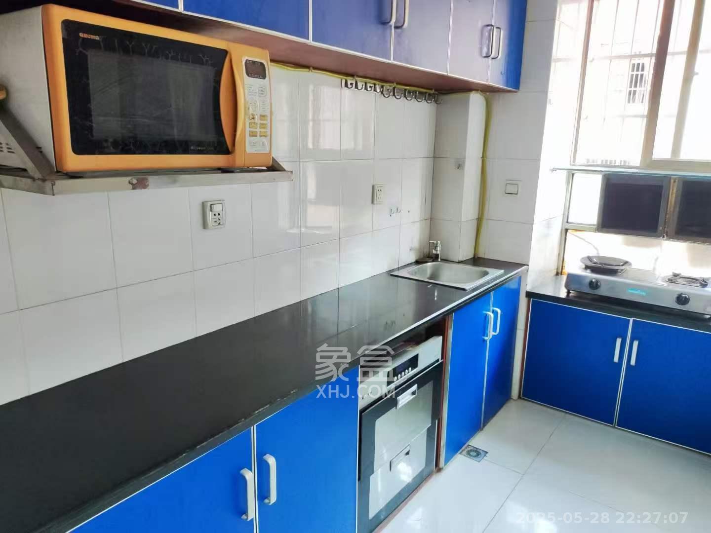 红商建材市场  2室1厅1卫   1500.00元/月室内图