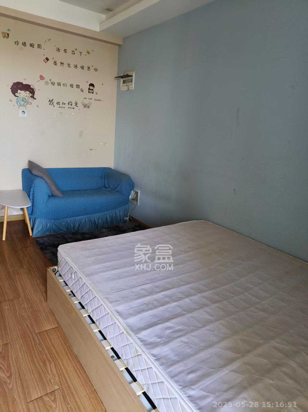 万科白鹭郡  1室1厅1卫   1300.00元/月室内图