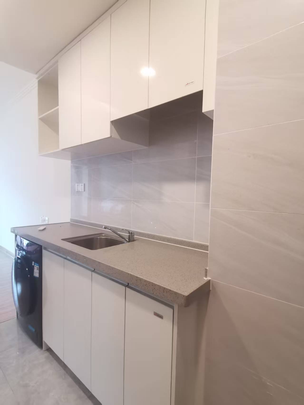 碧桂园壹中心 1室1厅1卫 1000.0元/月 碧桂园壹中心 1室1厅1卫 1000.0元/月室内图