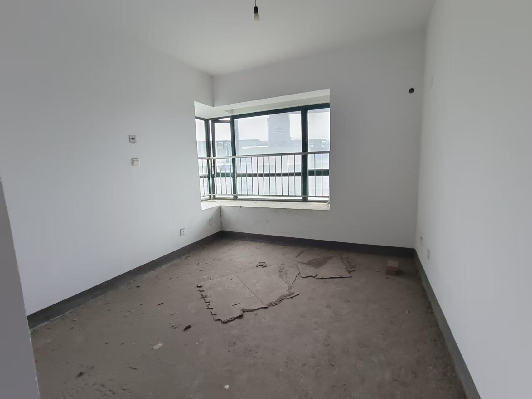 蓝盾景园二期  4室2厅1卫   72.00万室内图