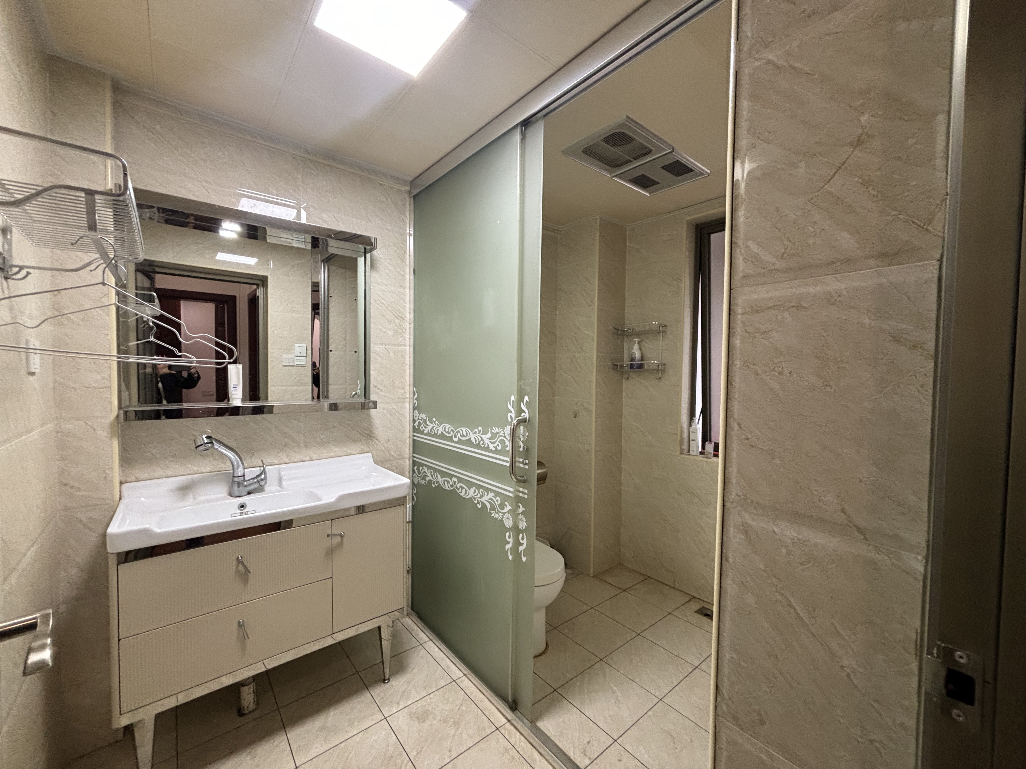 天泉一品别墅 6室2厅4卫 260.0万 天泉一品别墅 6室2厅4卫 260.0万室内图