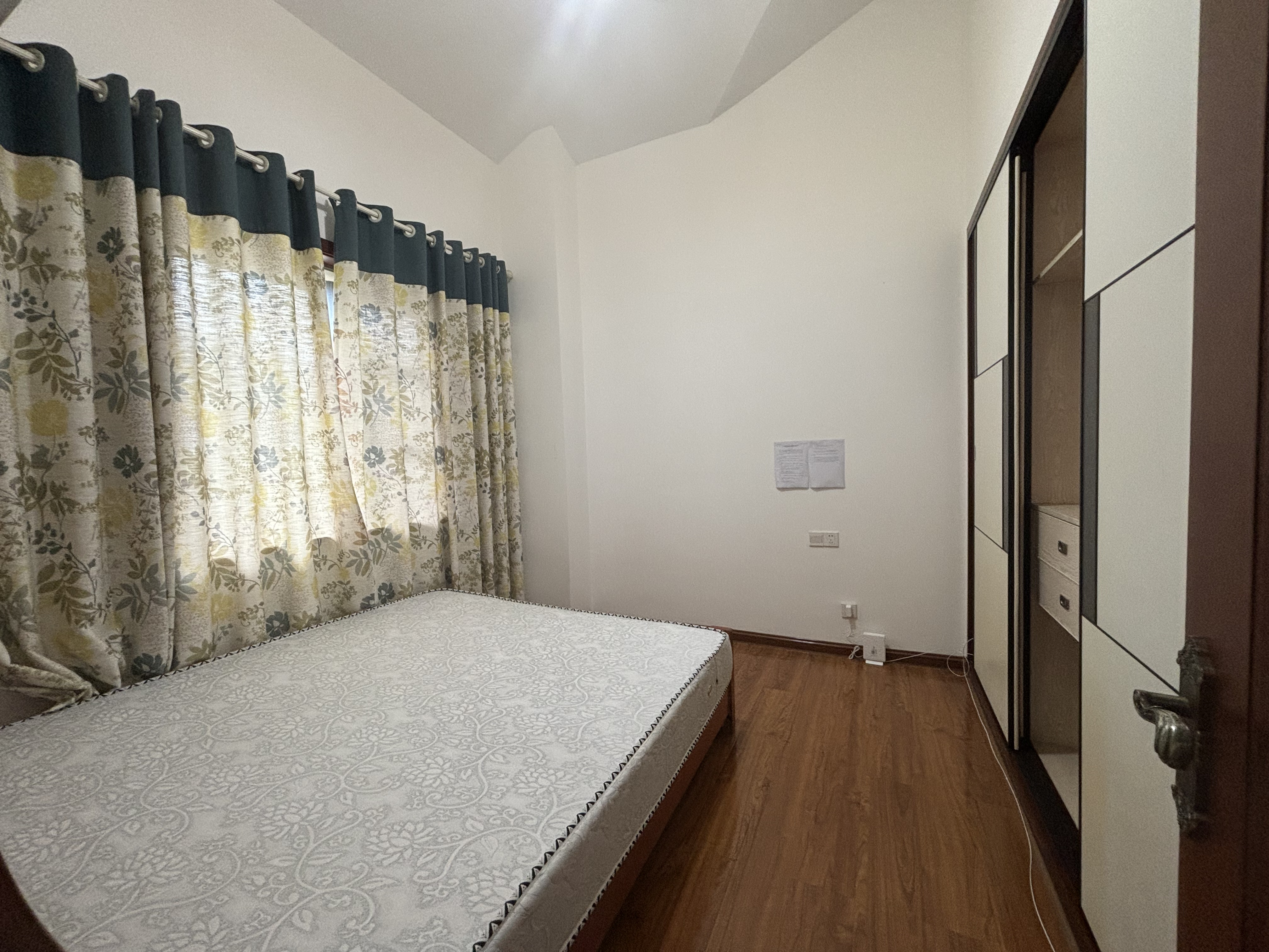 天泉一品别墅 6室2厅4卫 260.0万 天泉一品别墅 6室2厅4卫 260.0万室内图