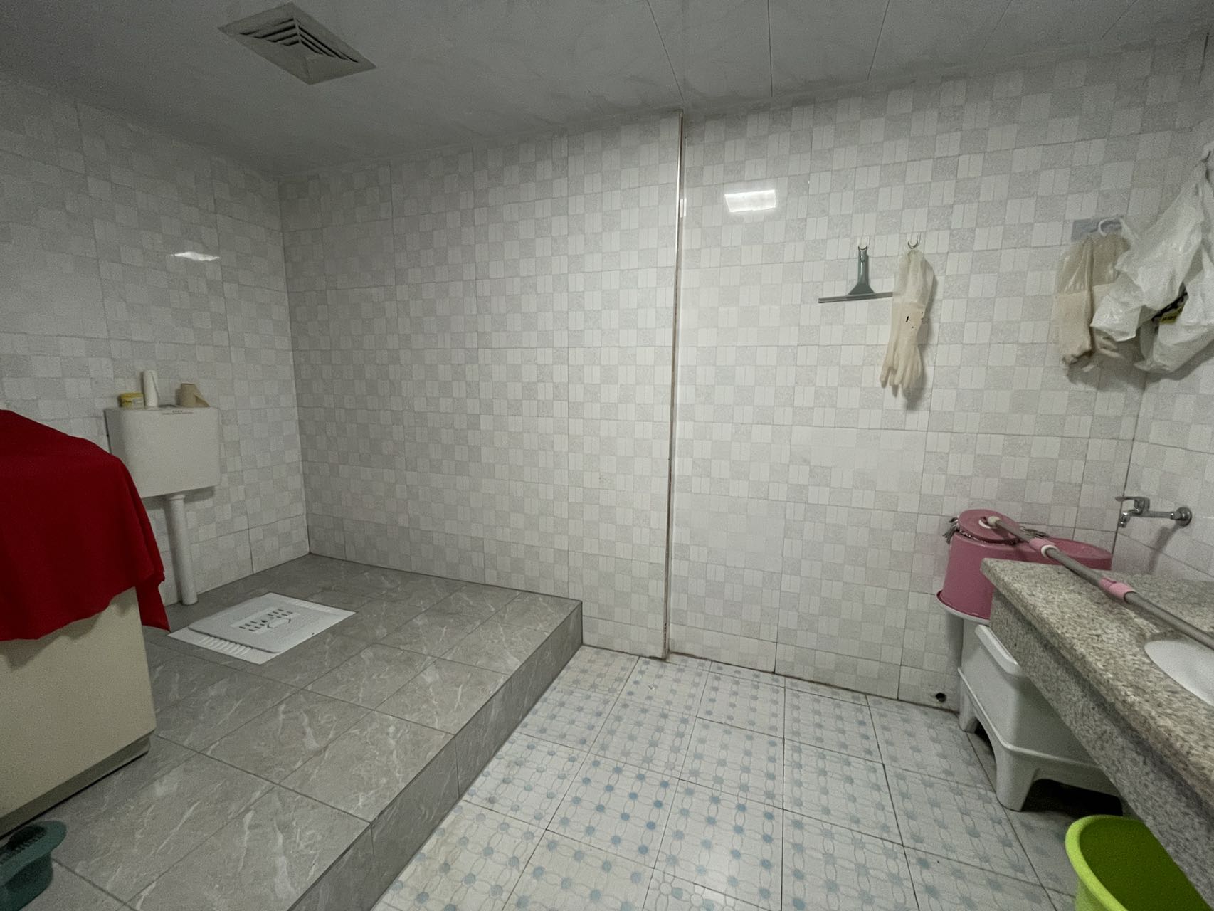 金茂尚都天台路123号 1室1厅1卫 24.0万 金茂尚都天台路123号 1室1厅1卫 24.0万室内图