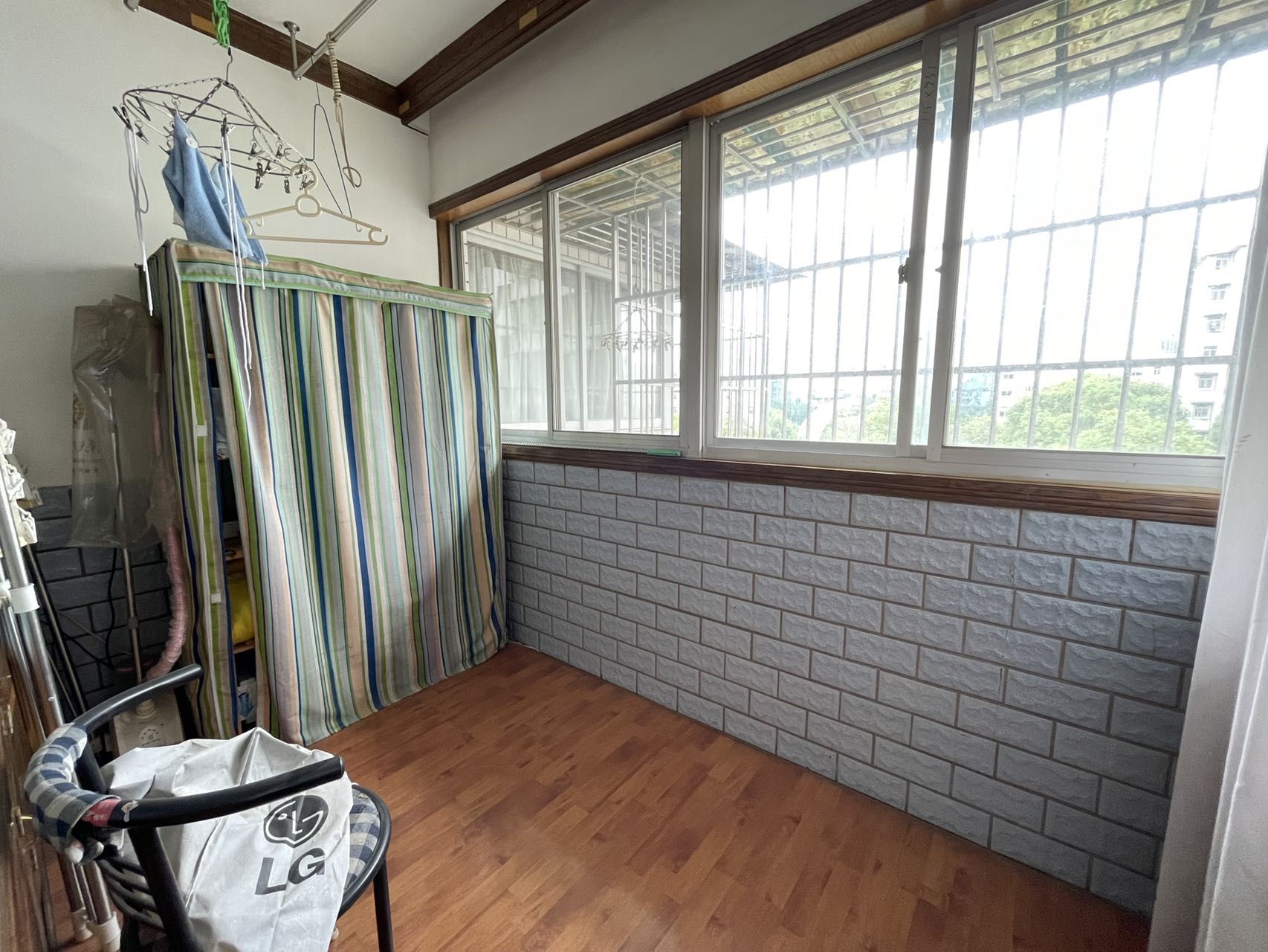 邮政二村  3室2厅2卫   48.00万室内图