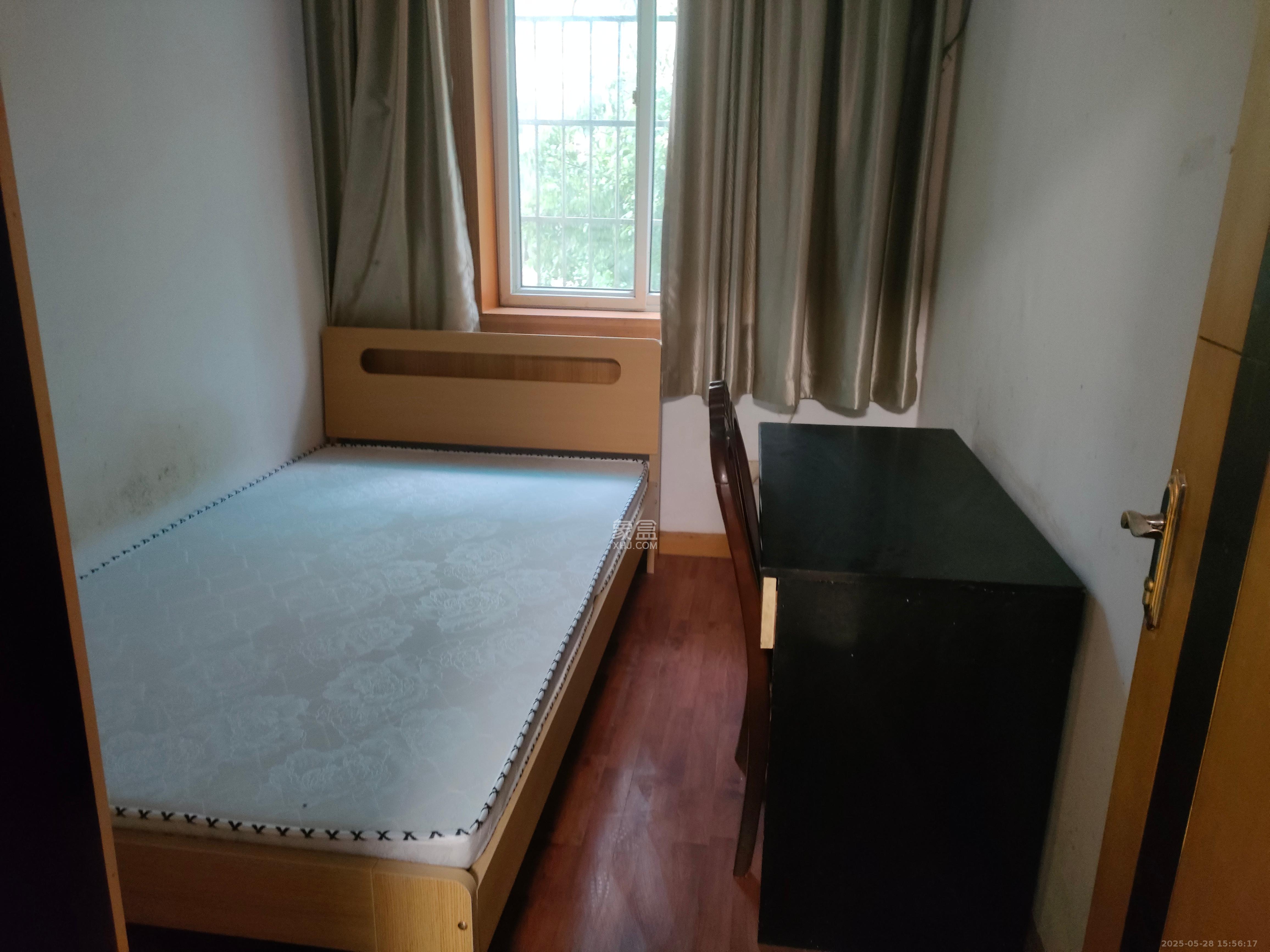 市直属机关宿舍  3室1厅1卫   1400.00元/月室内图