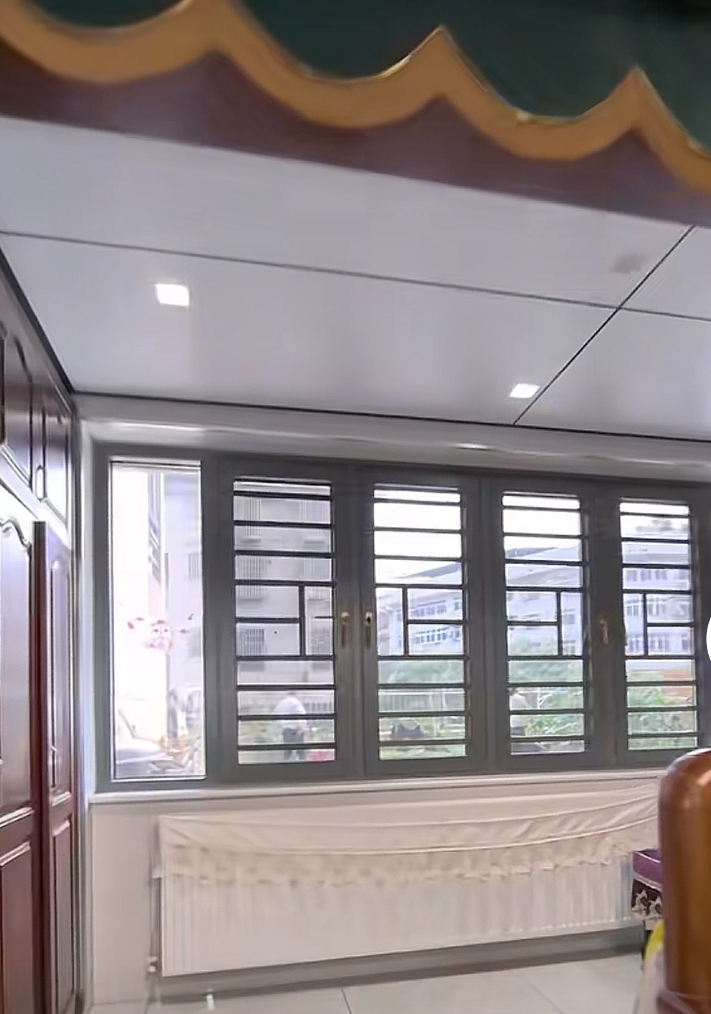 电力中央城 4室2厅2卫 130.0万 电力中央城 4室2厅2卫 130.0万客厅