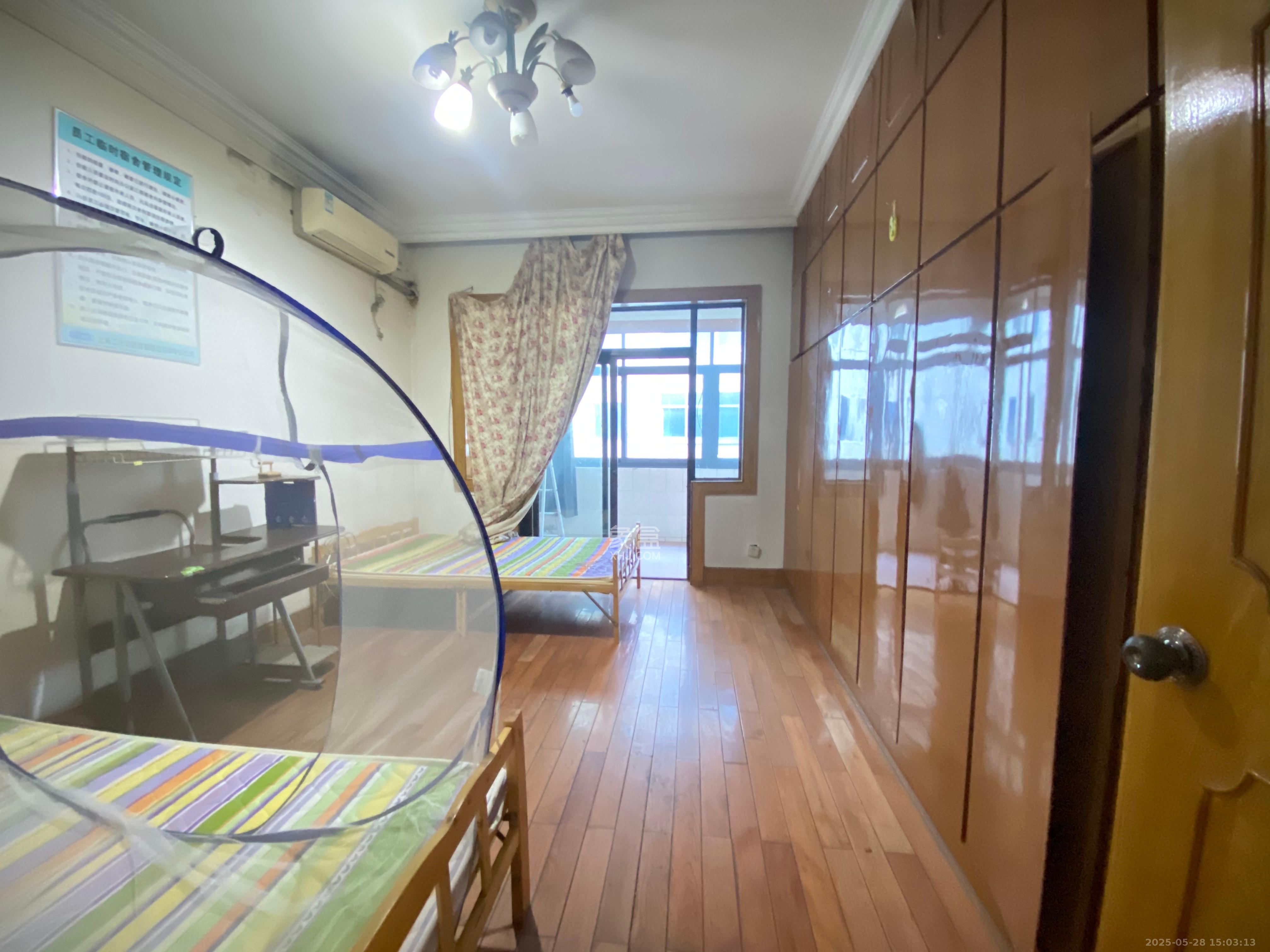 省地税局 3室2厅1卫 2200.0元/月 省地税局 3室2厅1卫 2200.0元/月室内图