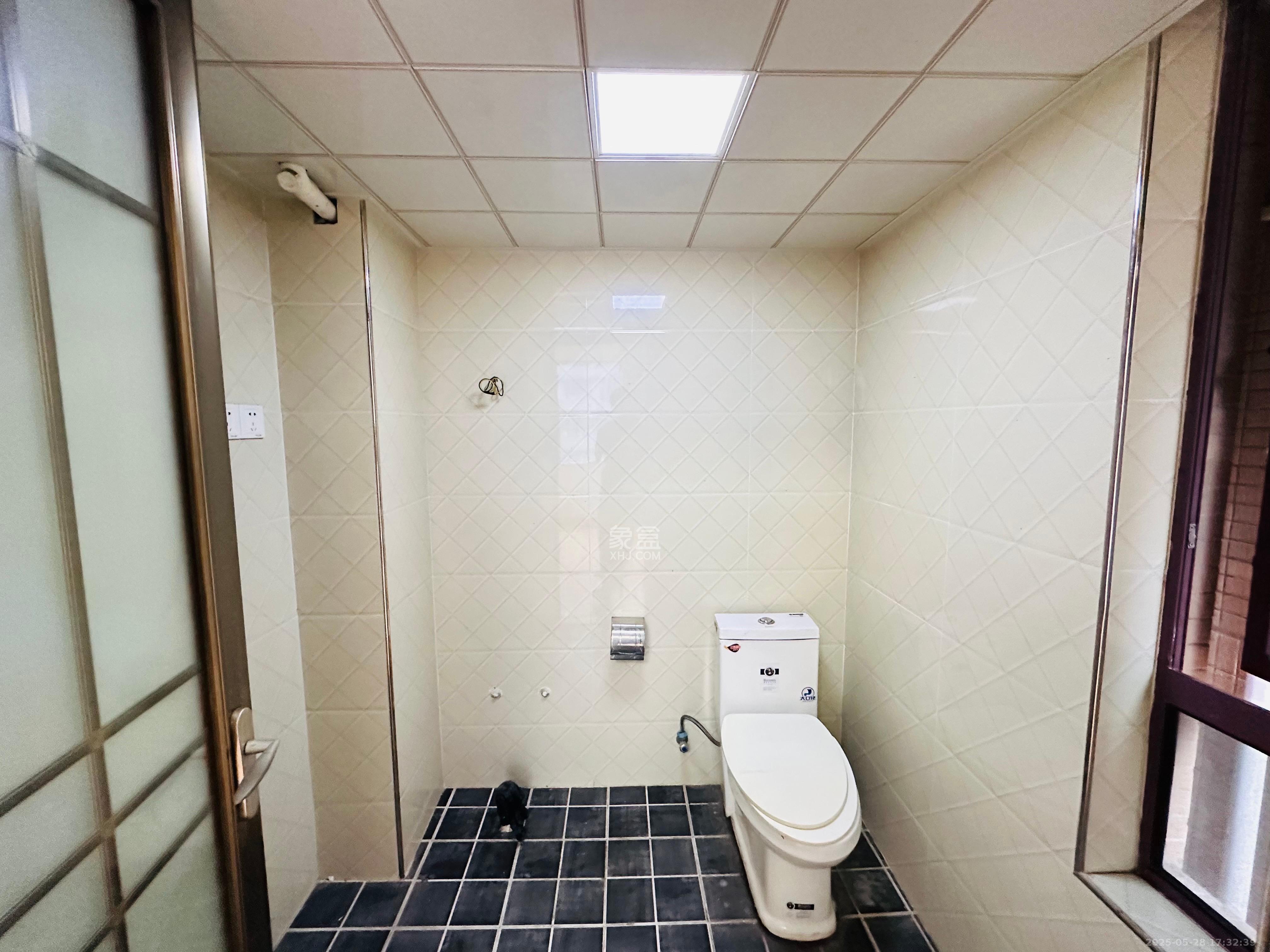 中惠锦堂 4室2厅2卫 3500.0元/月 中惠锦堂 4室2厅2卫 3500.0元/月室内图