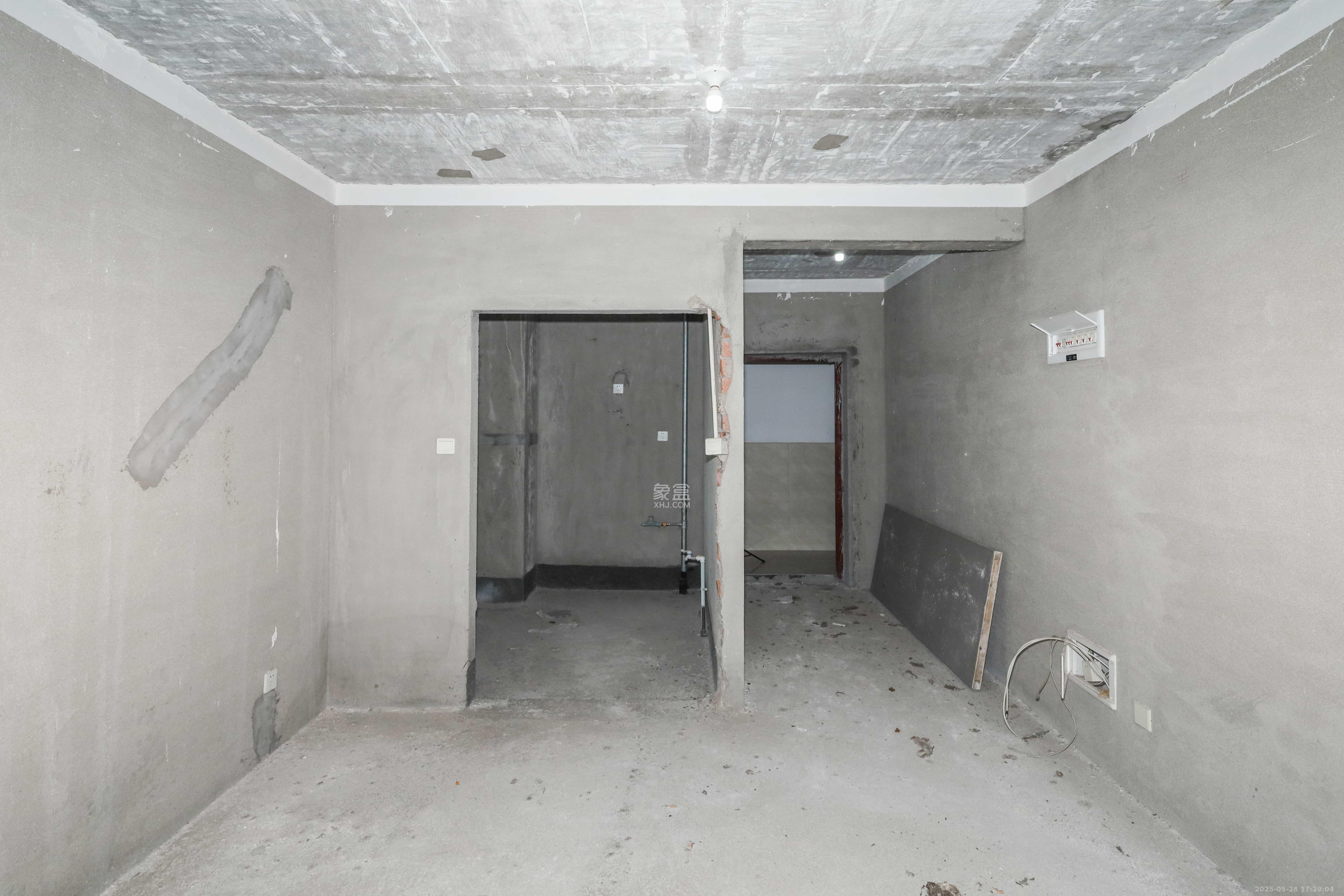 真人桥家园一期  2室2厅1卫    48.0万 真人桥家园一期  2室2厅1卫    48.0万客厅