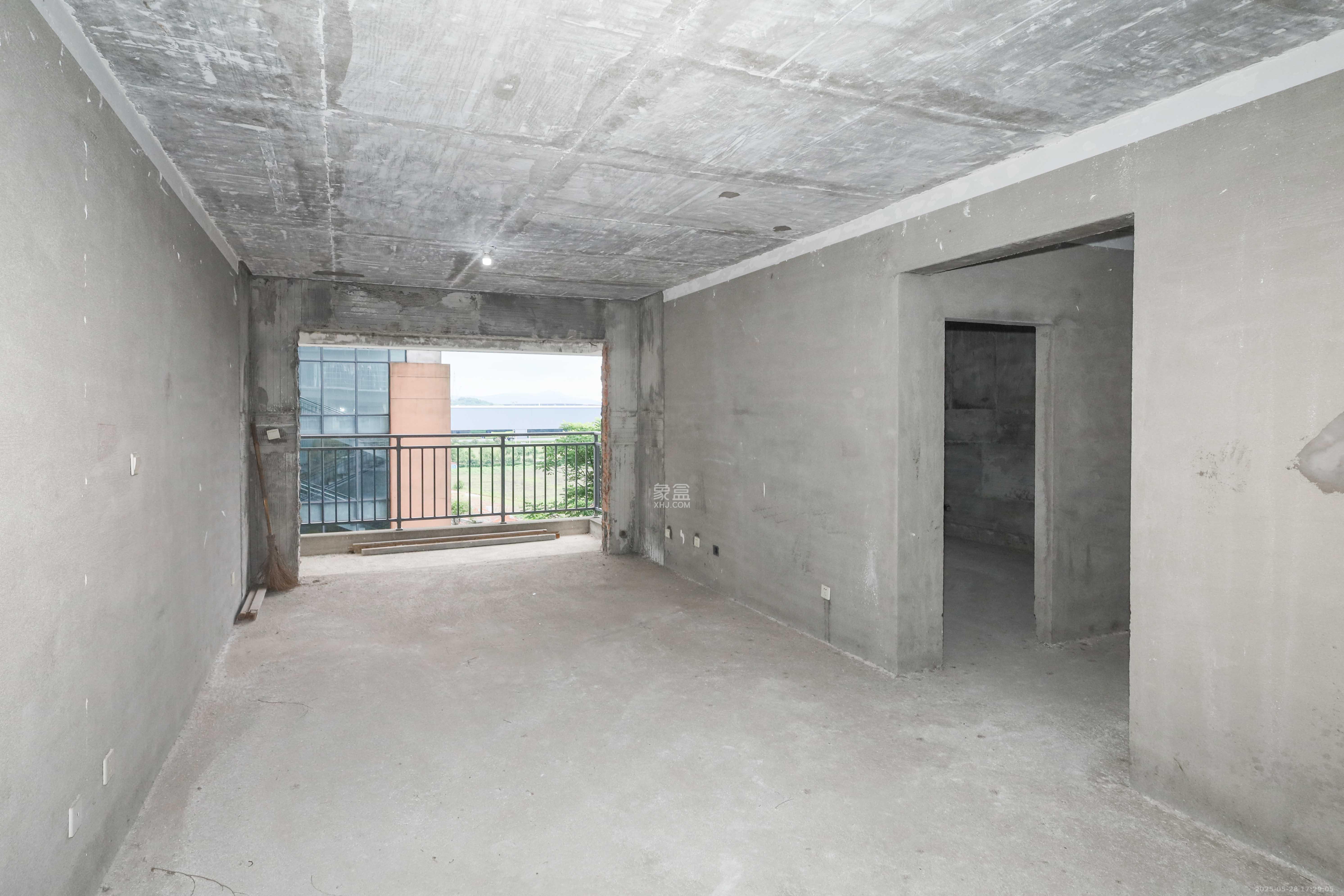 真人桥家园一期  2室2厅1卫    48.0万 真人桥家园一期  2室2厅1卫    48.0万客厅