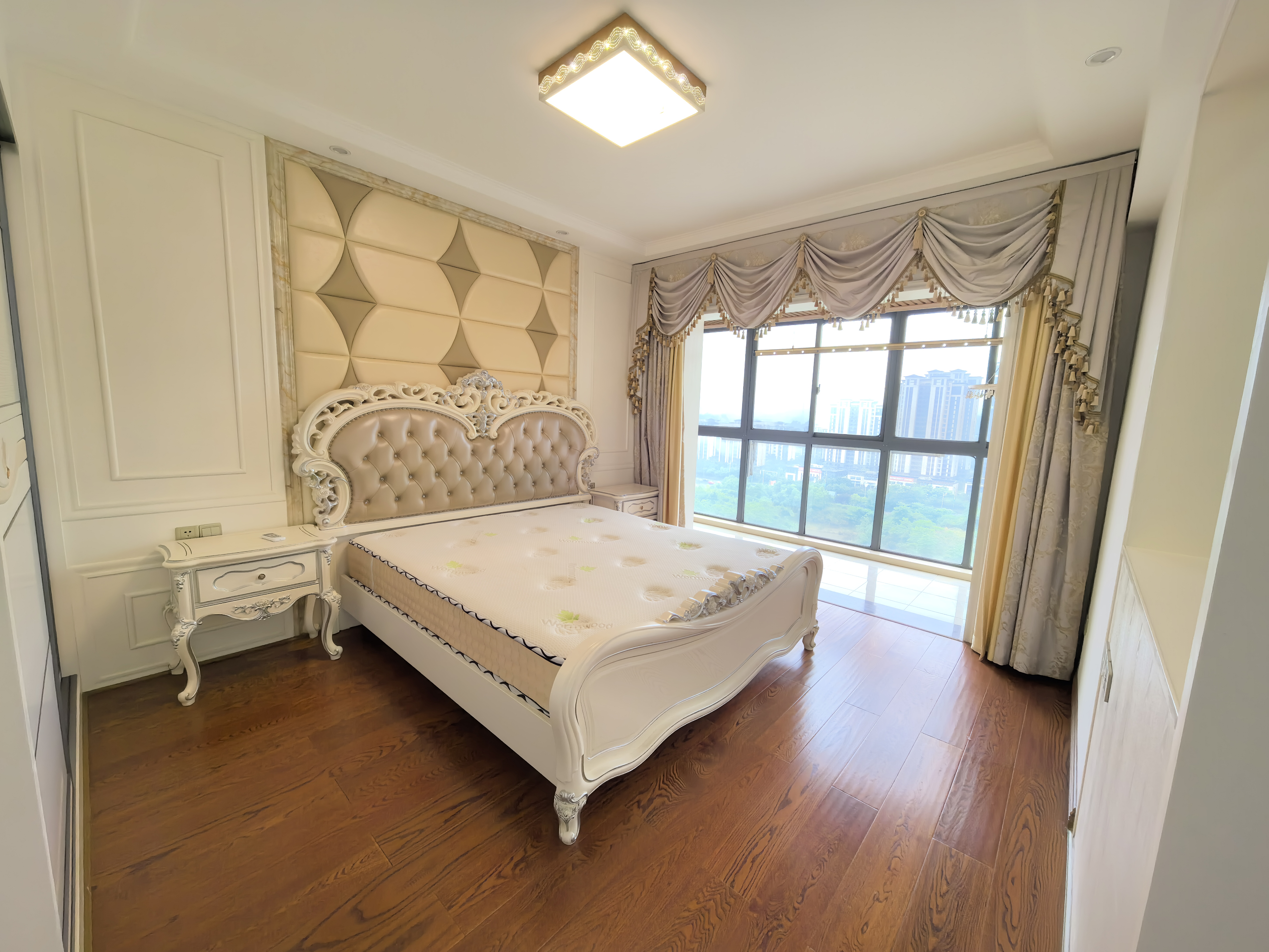 梓山湖领御 3室2厅2卫 3100.0元/月 梓山湖领御 3室2厅2卫 3100.0元/月室内图