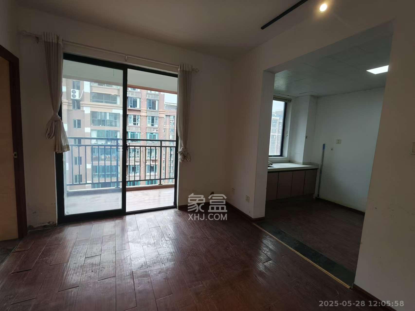 长沙欧洲城  4室2厅1卫    3200.0元/月 长沙欧洲城  4室2厅1卫    3200.0元/月室内图