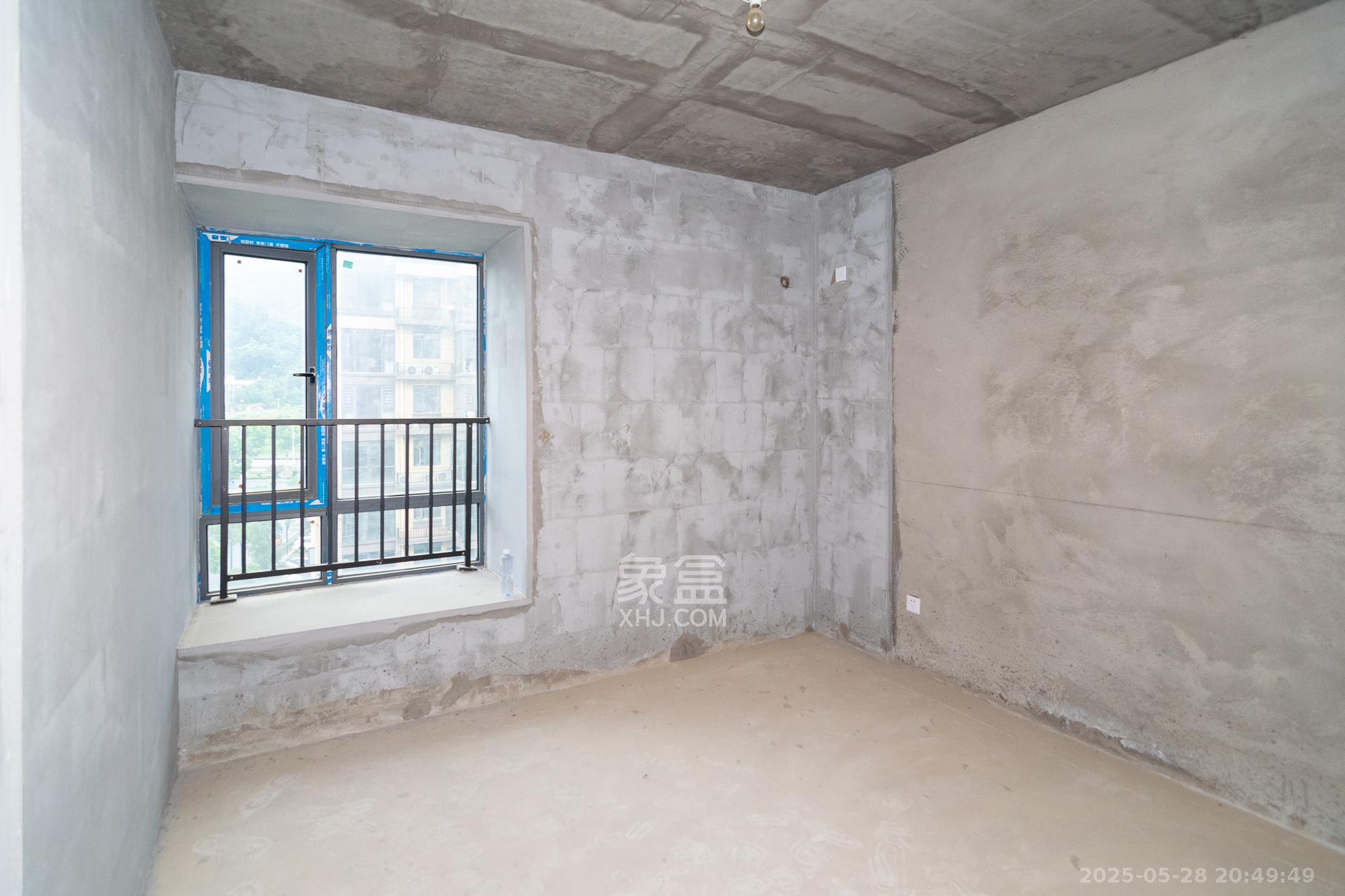 澳海谷山府  5室2厅2卫    88.0万 澳海谷山府  5室2厅2卫    88.0万卧室