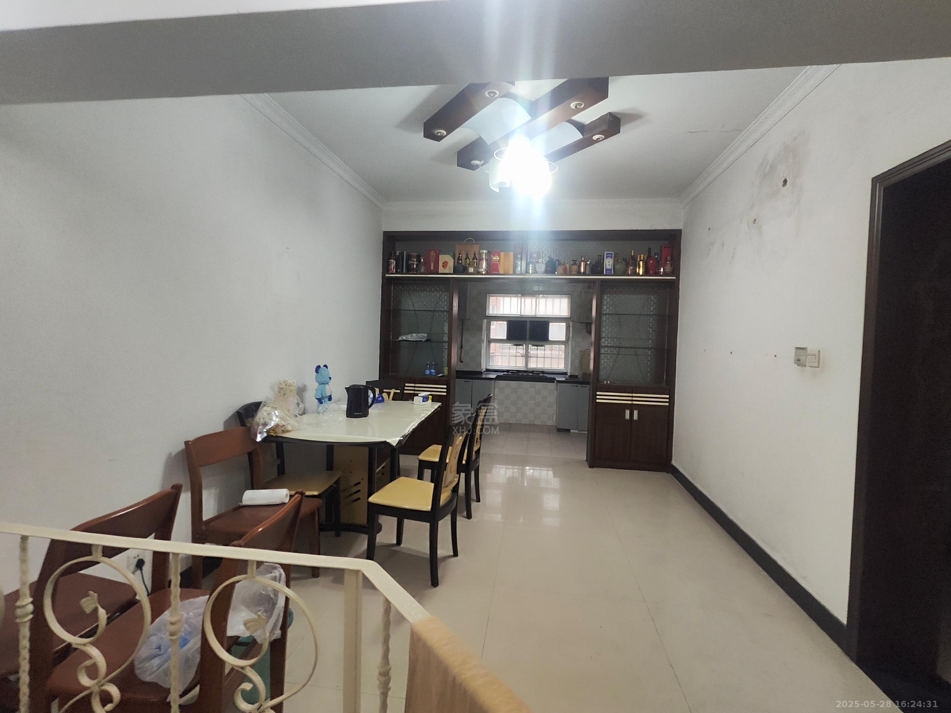 科艺花园 3室2厅1卫 1700.0元/月 科艺花园 3室2厅1卫 1700.0元/月室内图