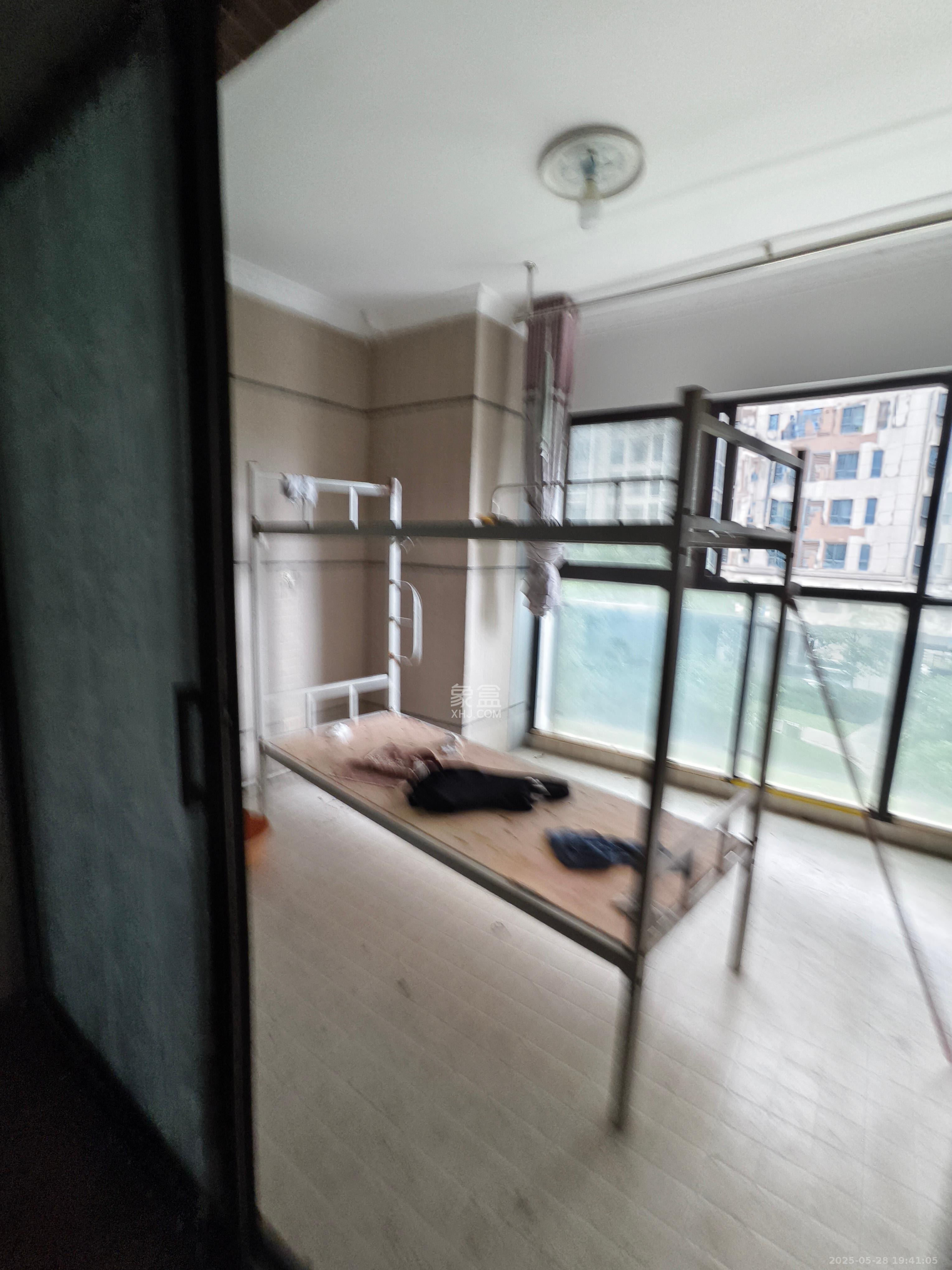 达美D6区  3室2厅1卫   2200.00元/月室内图