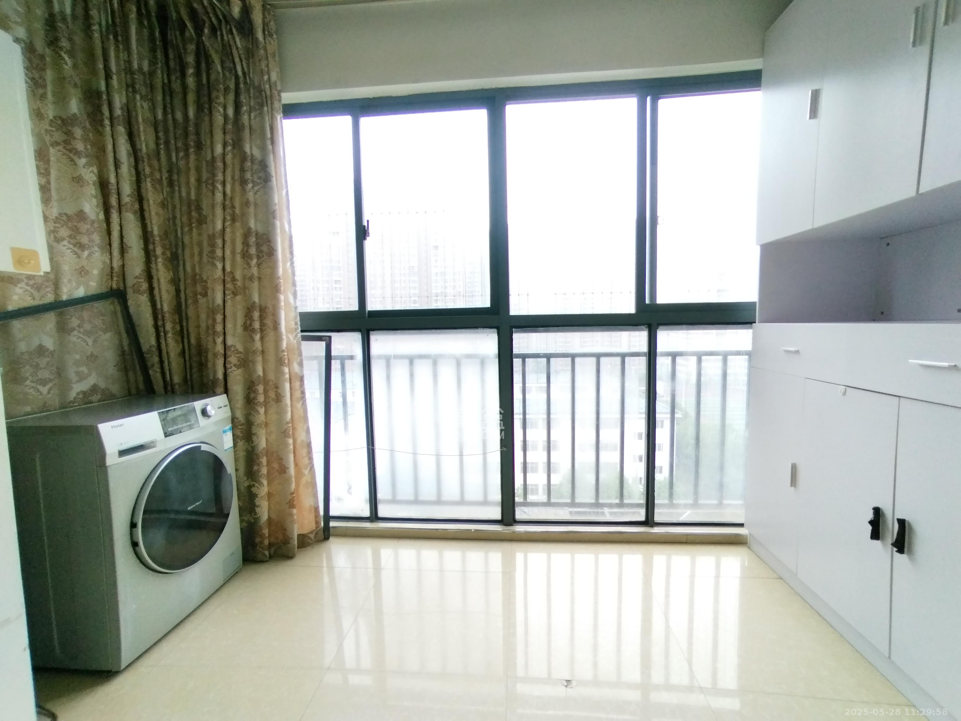 高林仕家  3室2厅1卫   1800.00元/月室内图