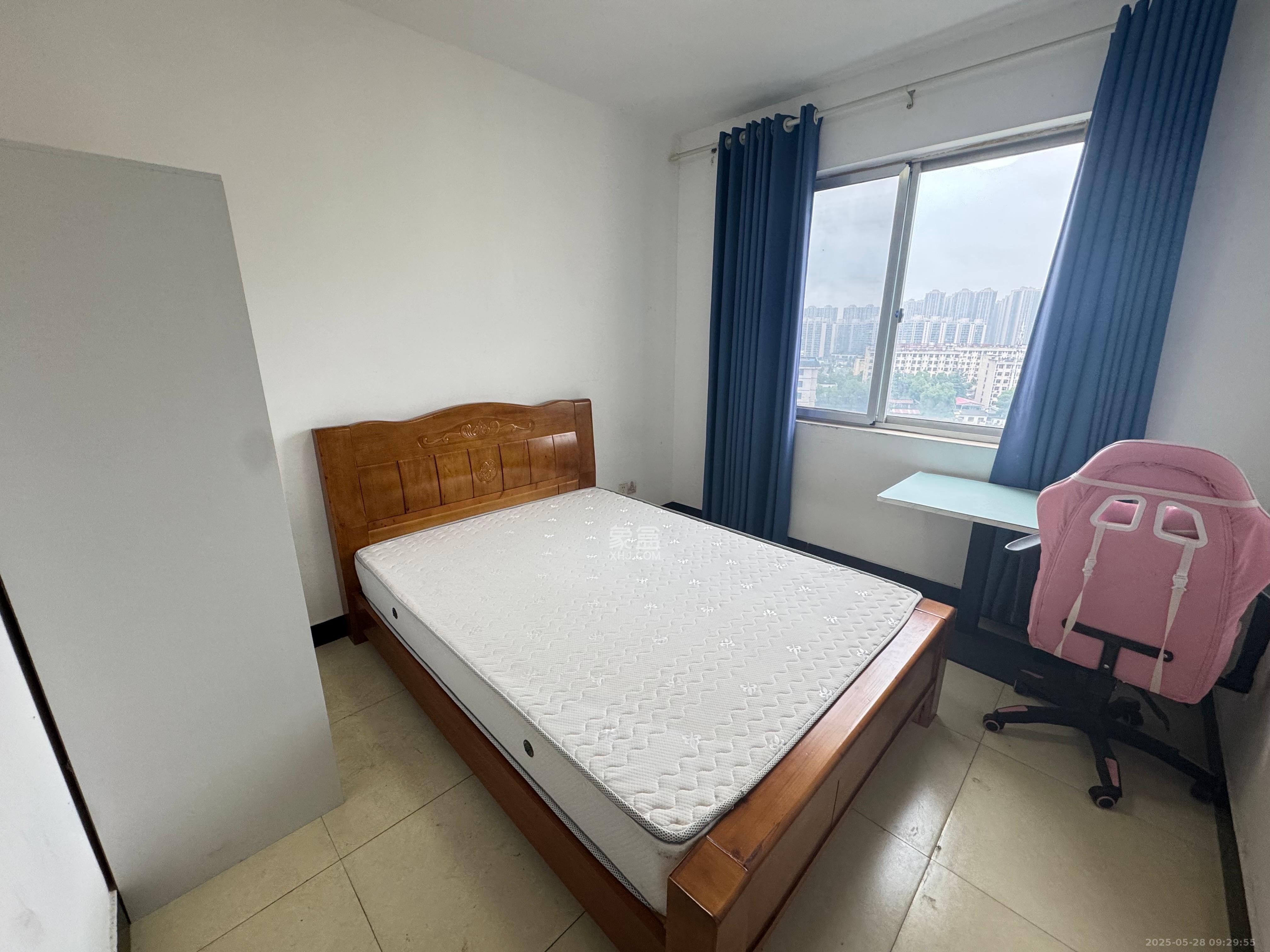 红树湾  4室2厅2卫    2400.0元/月 红树湾  4室2厅2卫    2400.0元/月室内图