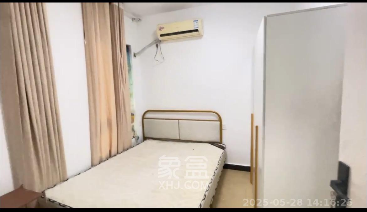 阳光城尚东湾蓝莓苑  3室2厅1卫   2500.00元/月室内图