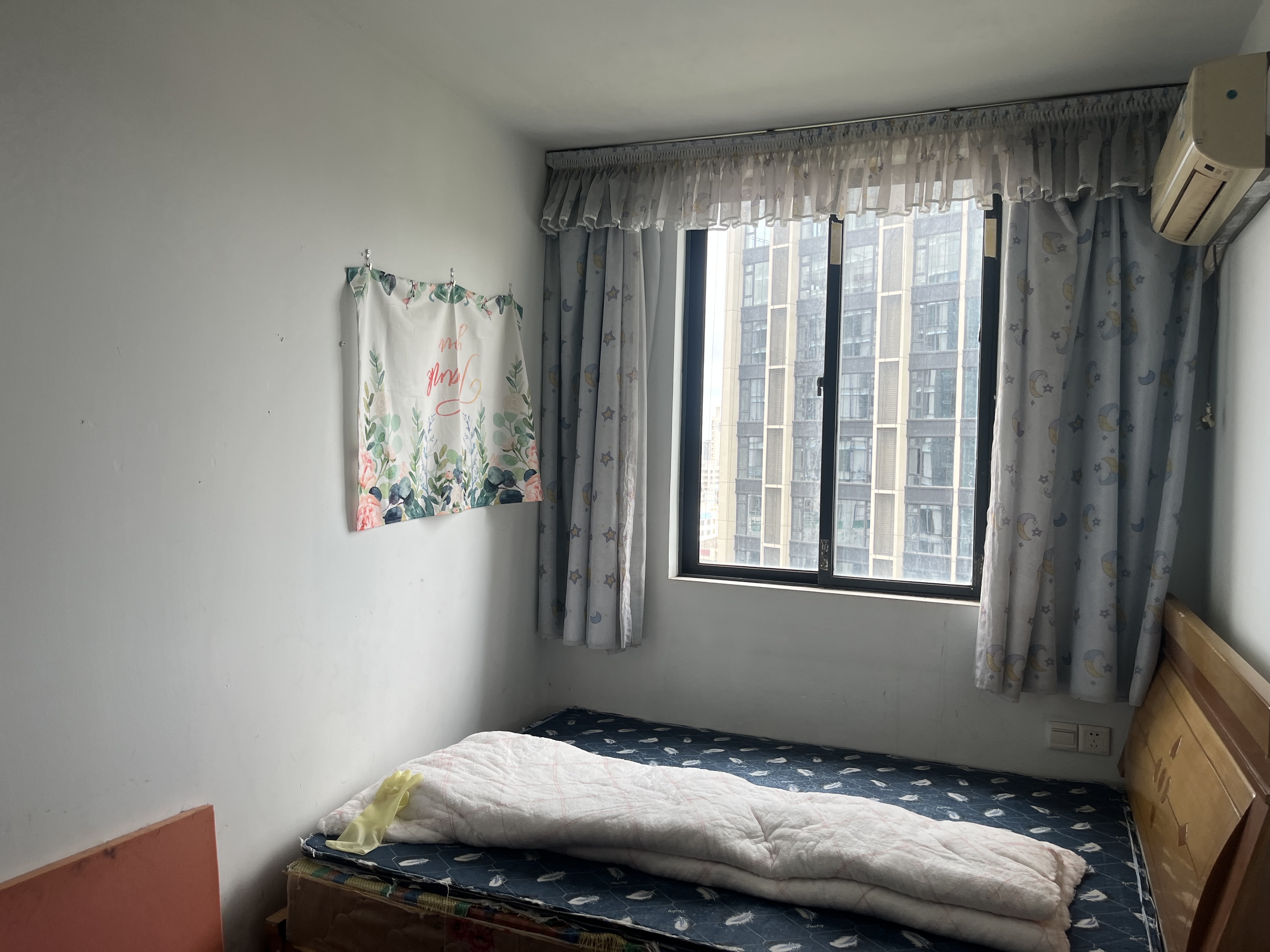宇建城市花园  1室2厅1卫   2200.00元/月室内图