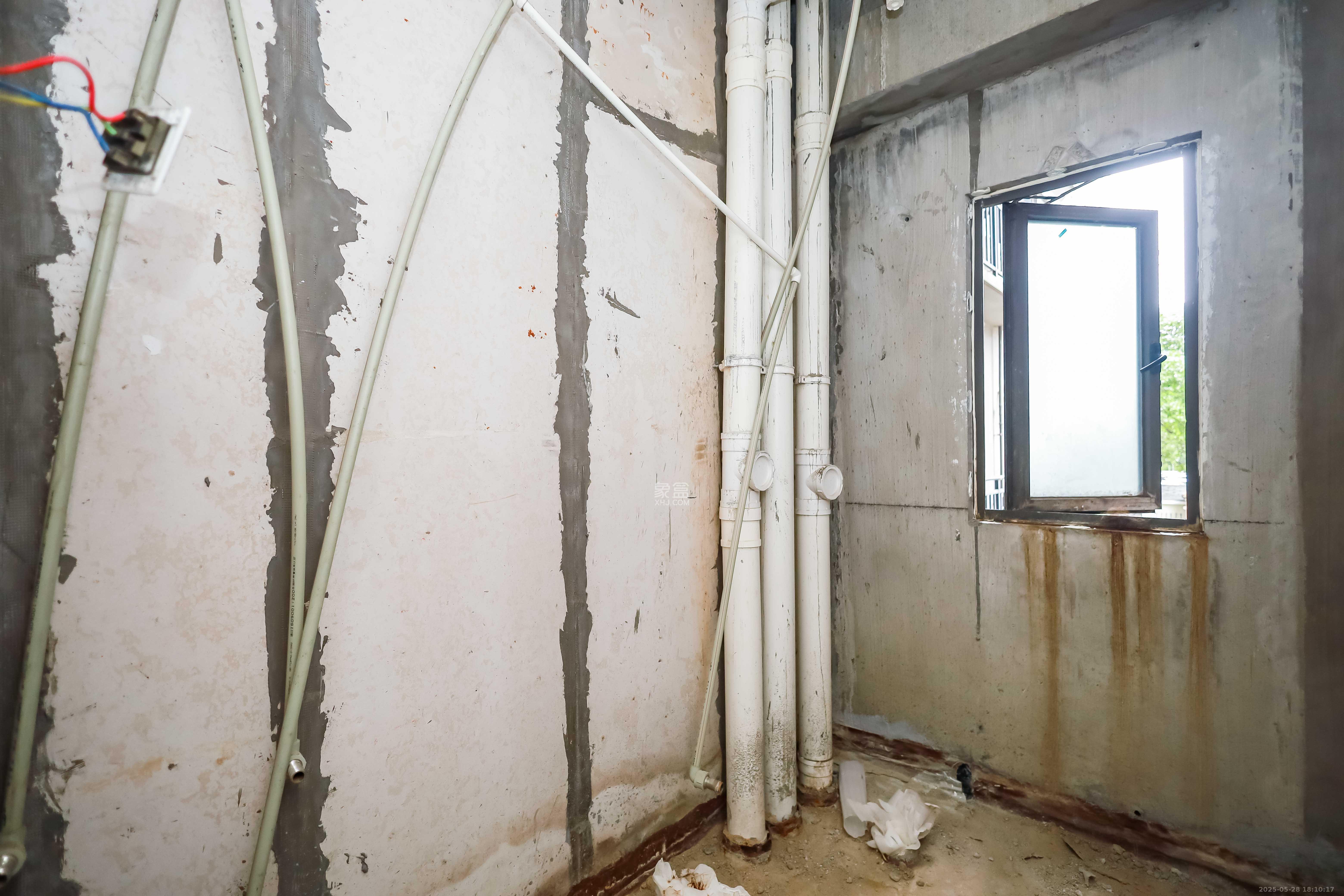 麓谷小镇 3室2厅1卫 46.8万 麓谷小镇 3室2厅1卫 46.8万卫生间