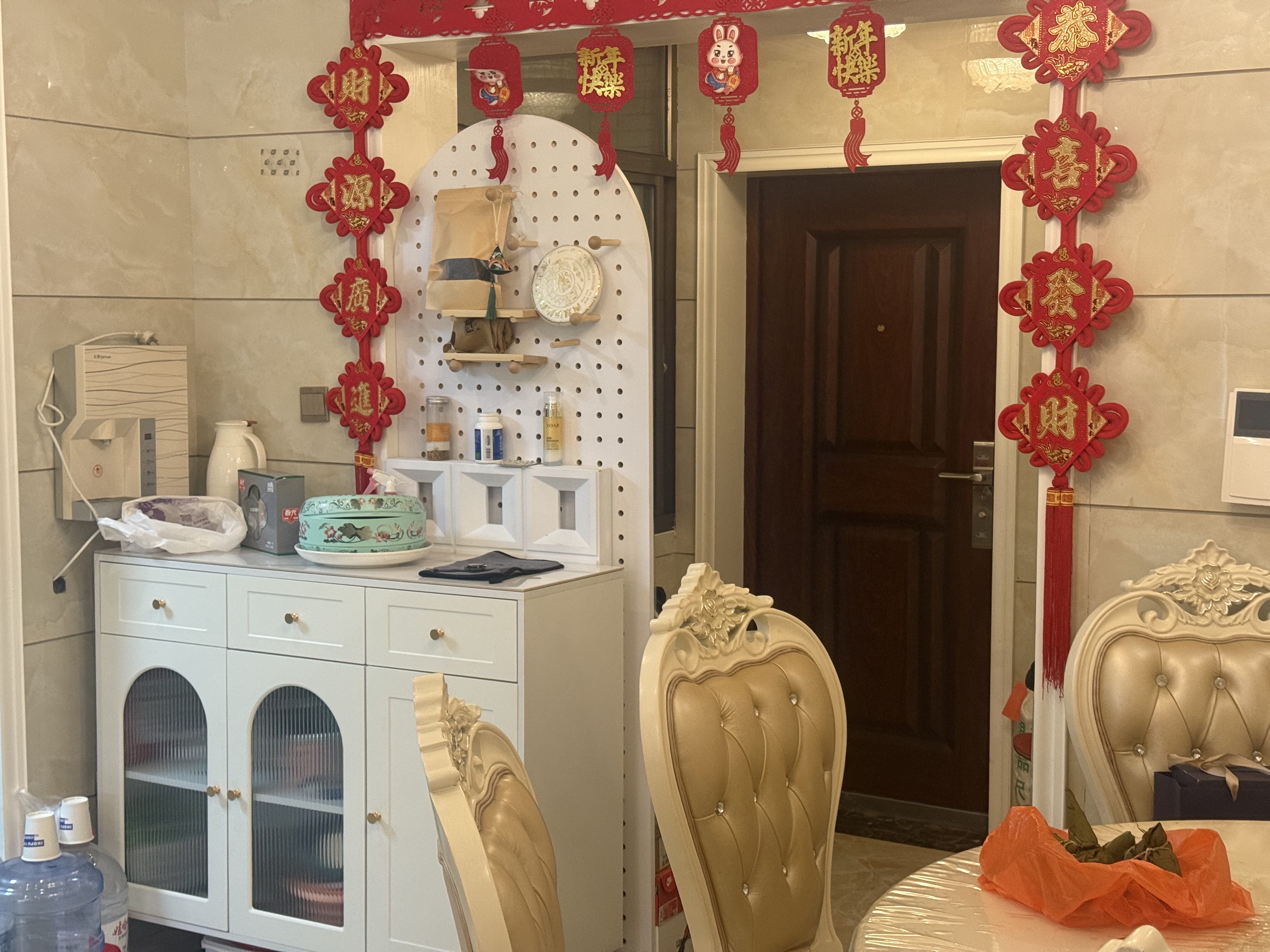 翰林苑 1室0厅0卫 80.0万 翰林苑 1室0厅0卫 80.0万客厅