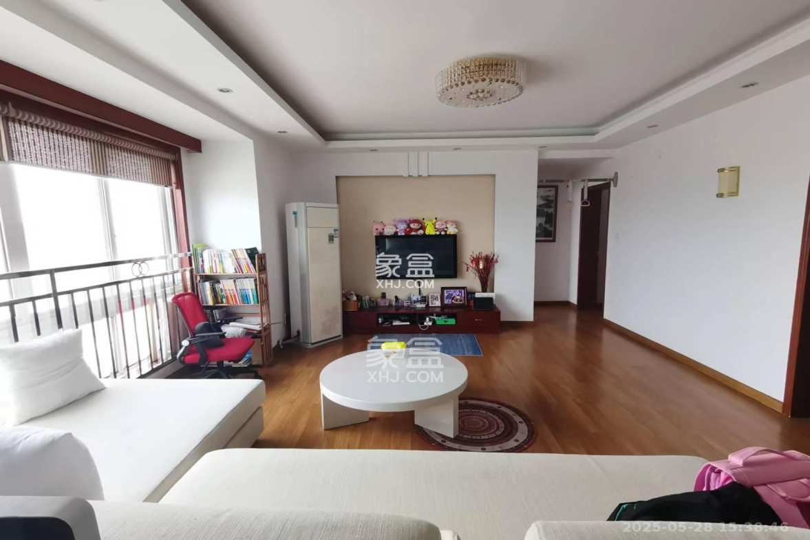 银港水晶城  3室2厅1卫    2800.0元/月 银港水晶城  3室2厅1卫    2800.0元/月室内图