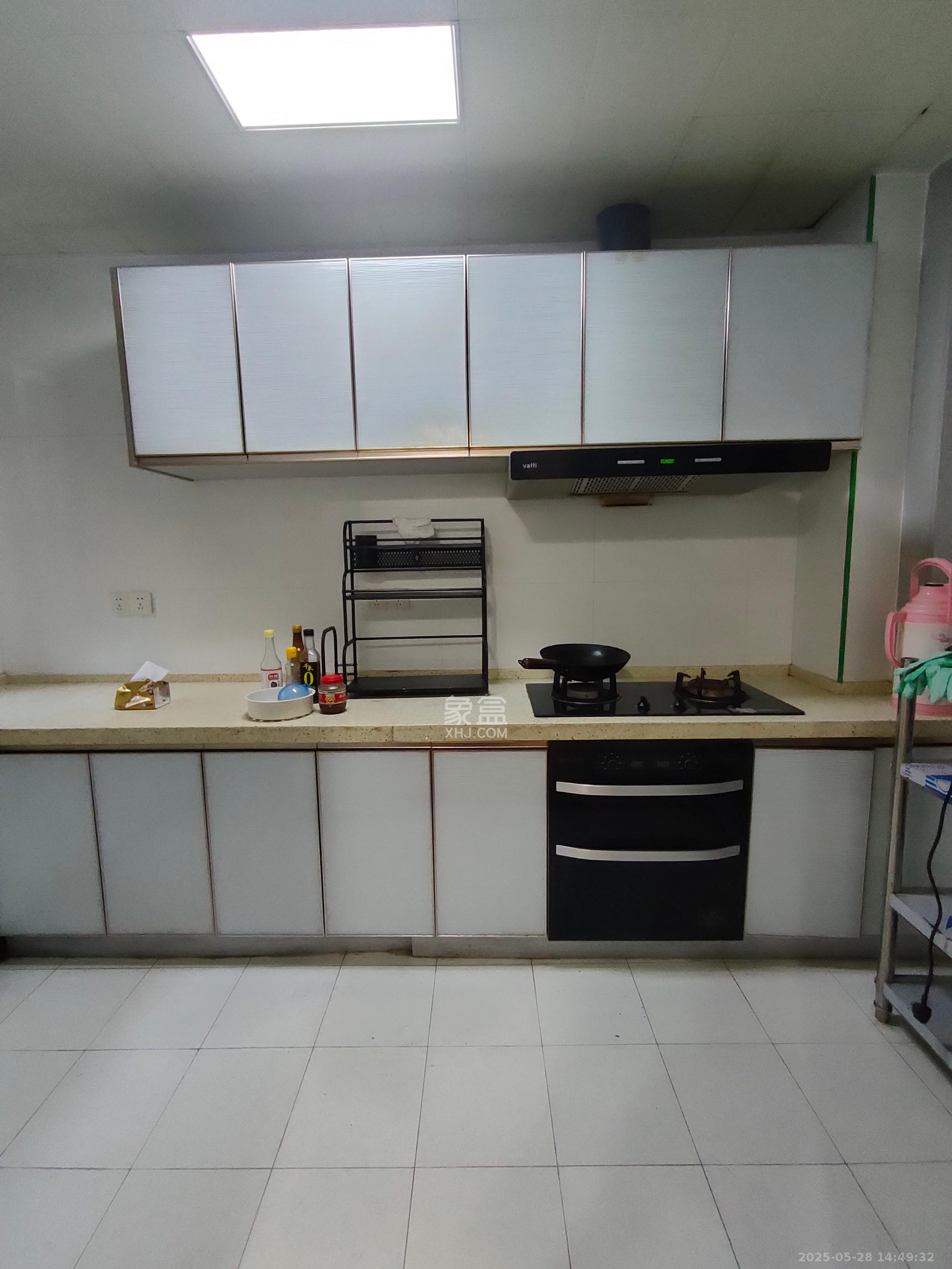 长房时代城 4室2厅2卫 3800.0元/月 长房时代城 4室2厅2卫 3800.0元/月室内图