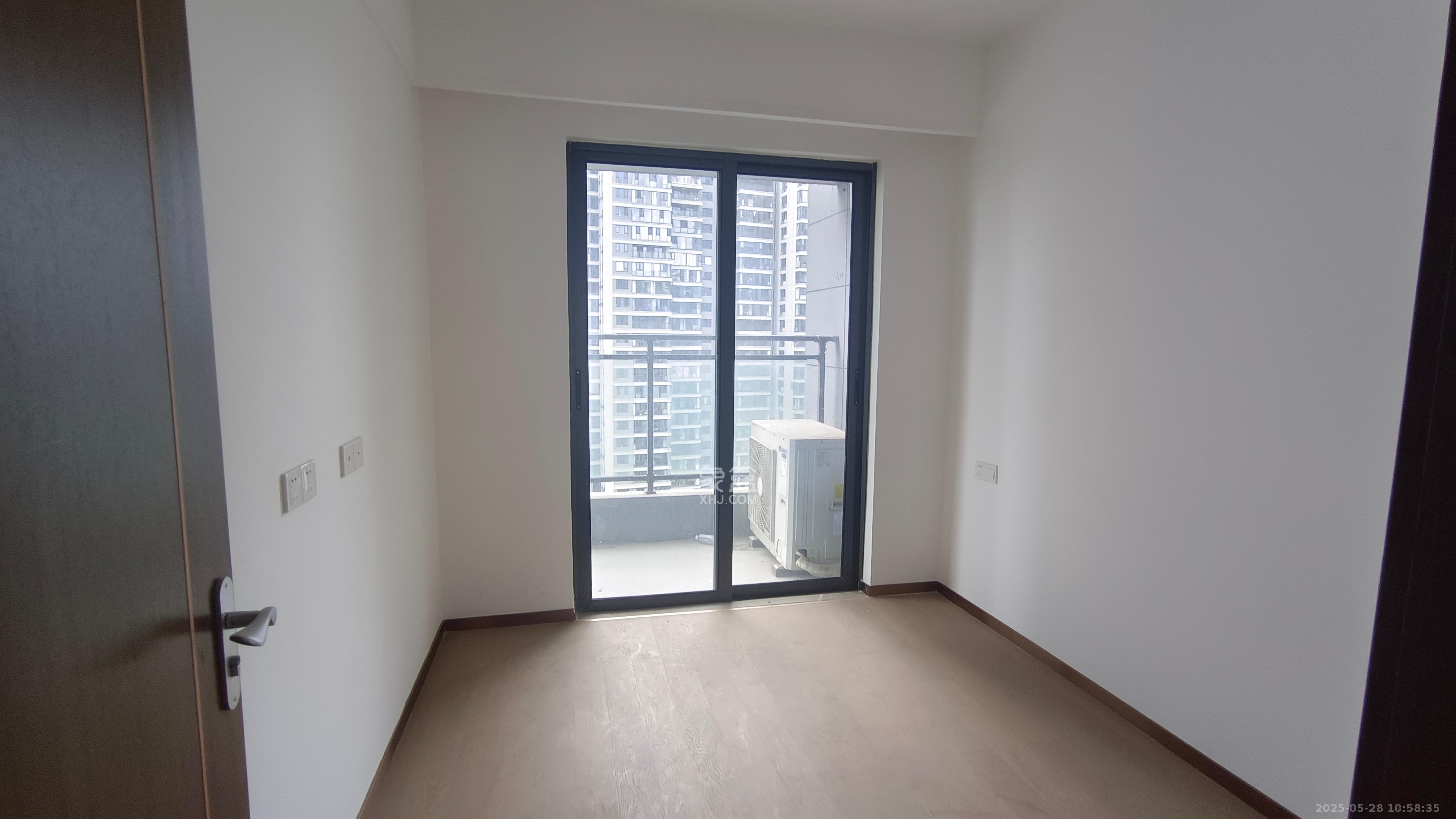 长沙万境潇湘 4室2厅2卫 2600.0元/月 长沙万境潇湘 4室2厅2卫 2600.0元/月室内图