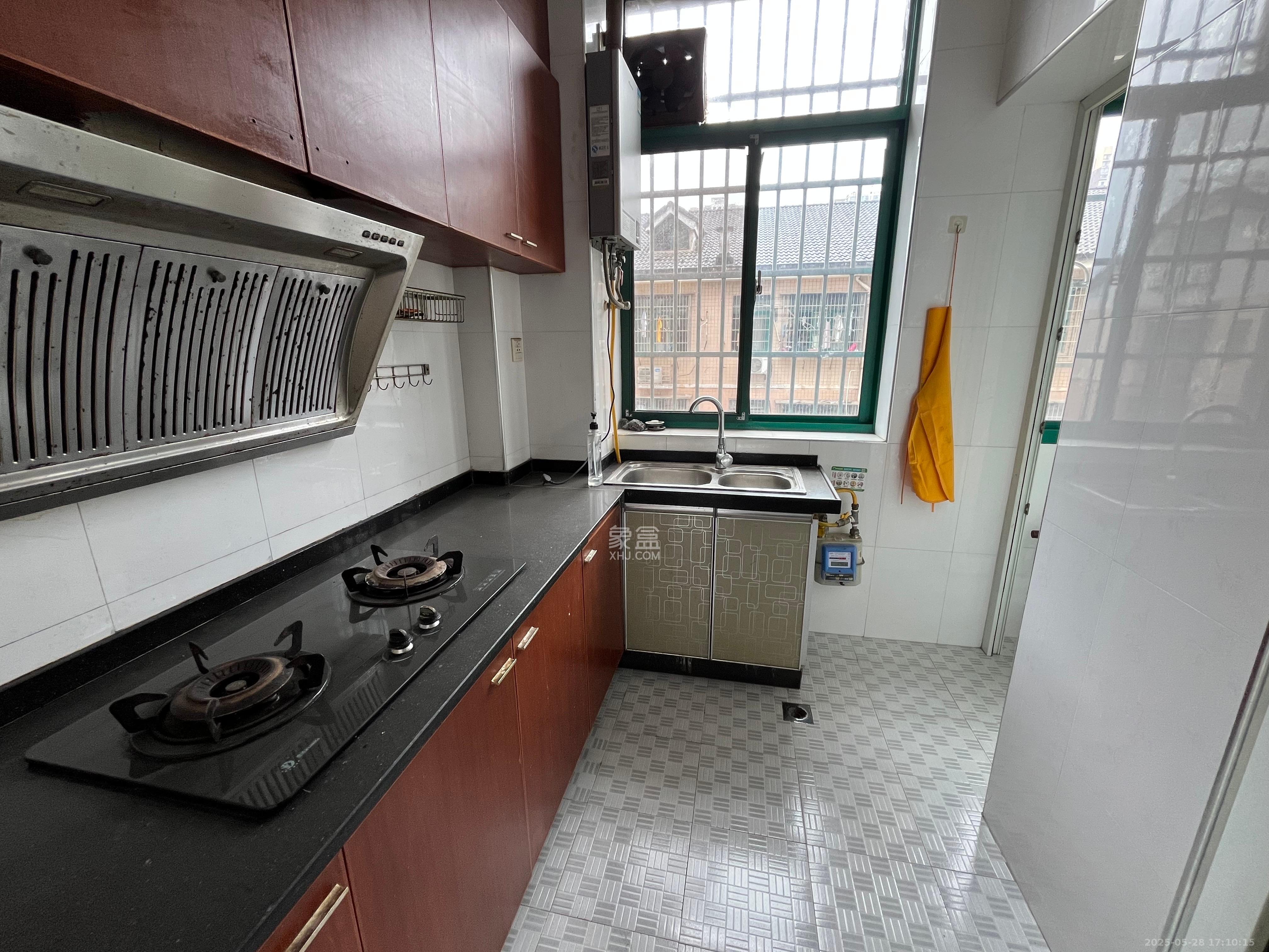 星沙国际物流园/泉星社区 3室2厅2卫 1400.0元/月 星沙国际物流园/泉星社区 3室2厅2卫 1400.0元/月室内图