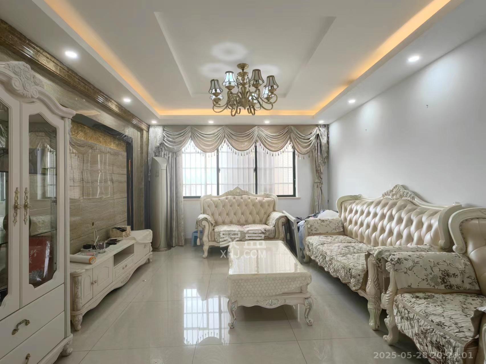 荣盛花语城  1室1厅1卫    2200.0元/月 荣盛花语城  1室1厅1卫    2200.0元/月室内图1