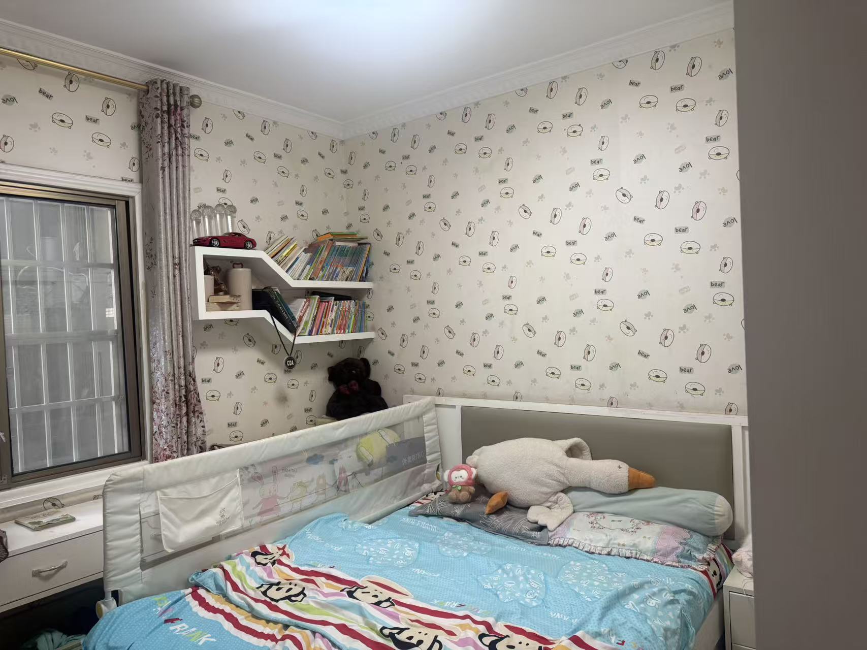 翰林苑 1室0厅0卫 80.0万 翰林苑 1室0厅0卫 80.0万客厅