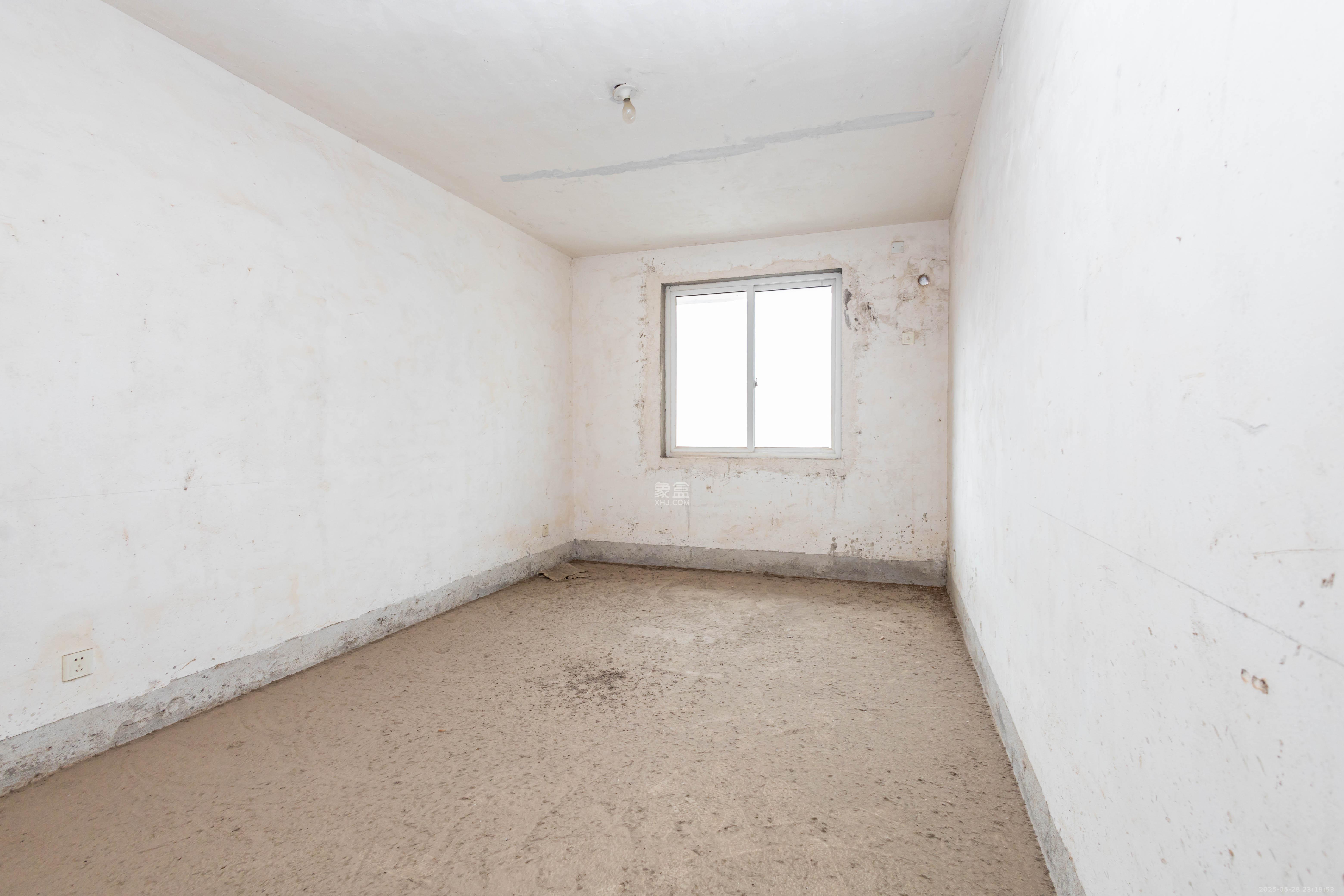 方略学府佳境  3室2厅2卫    42.0万 方略学府佳境  3室2厅2卫    42.0万卧室