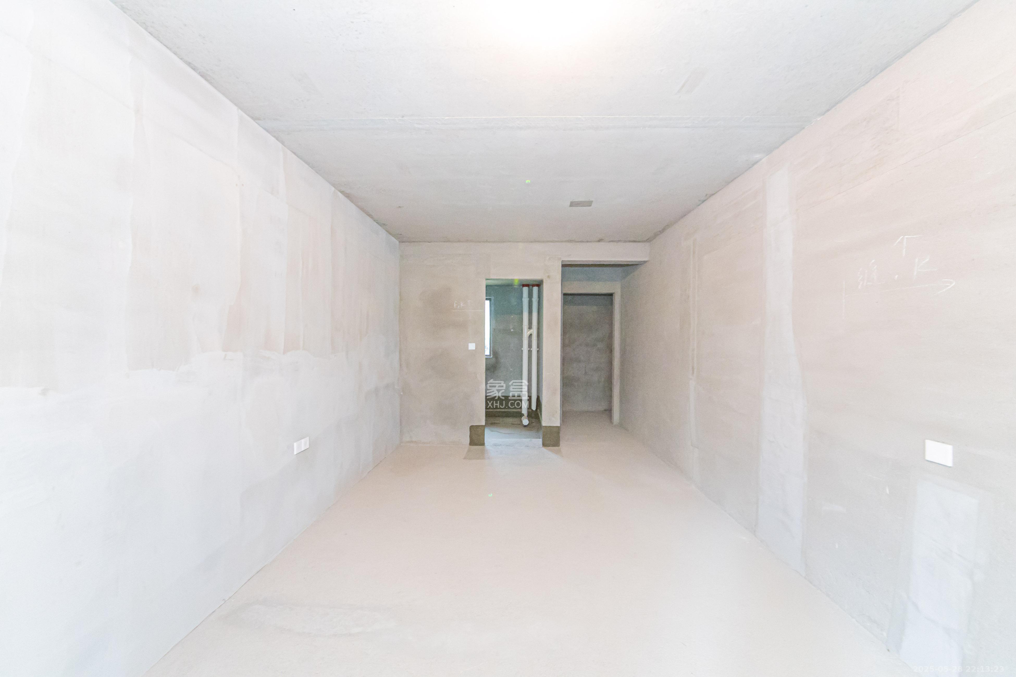 长沙美的梧桐庄园  4室2厅3卫    180.0万 长沙美的梧桐庄园  4室2厅3卫    180.0万卧室