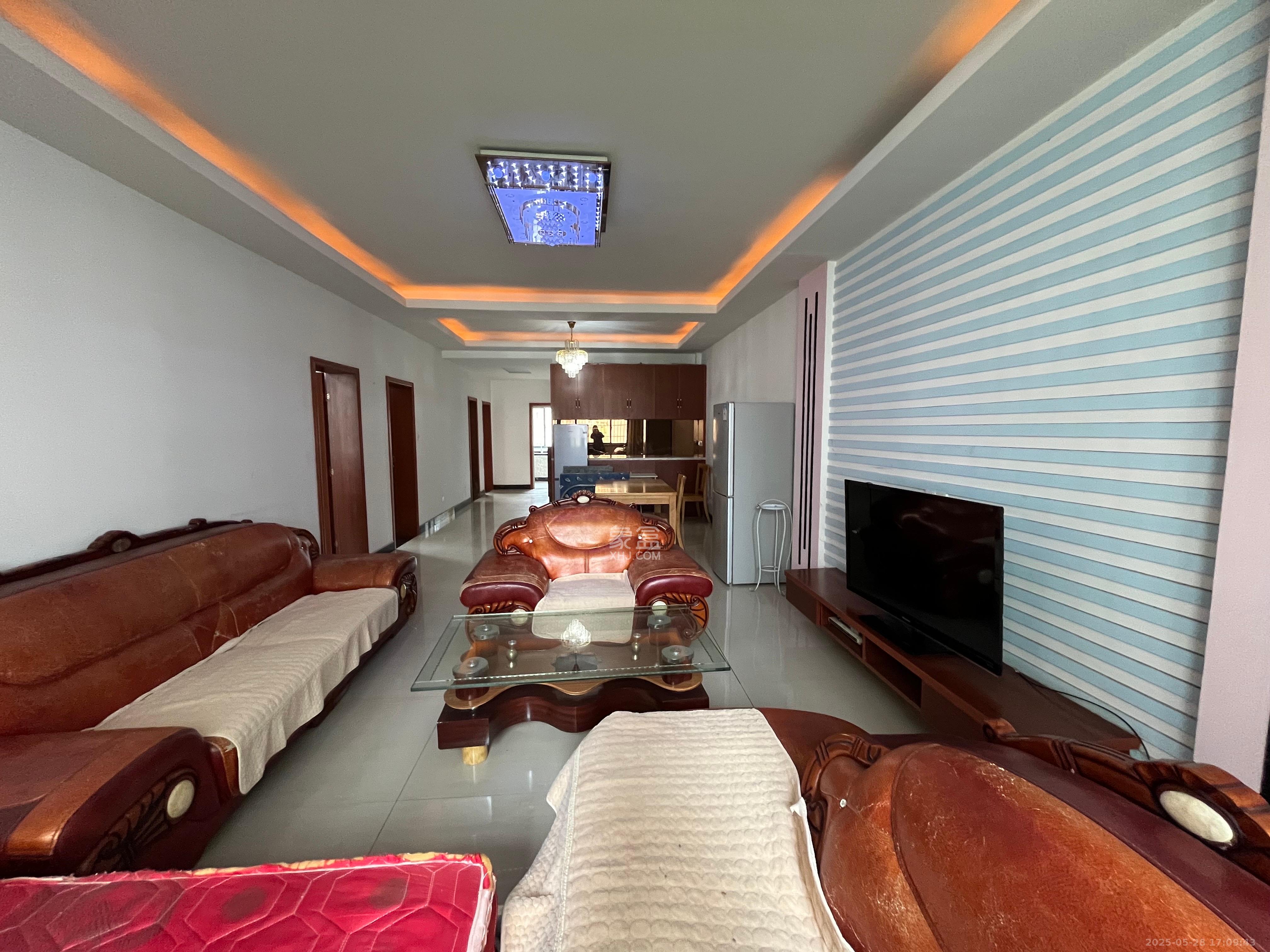 星沙国际物流园/泉星社区 3室2厅2卫 1400.0元/月 星沙国际物流园/泉星社区 3室2厅2卫 1400.0元/月室内图