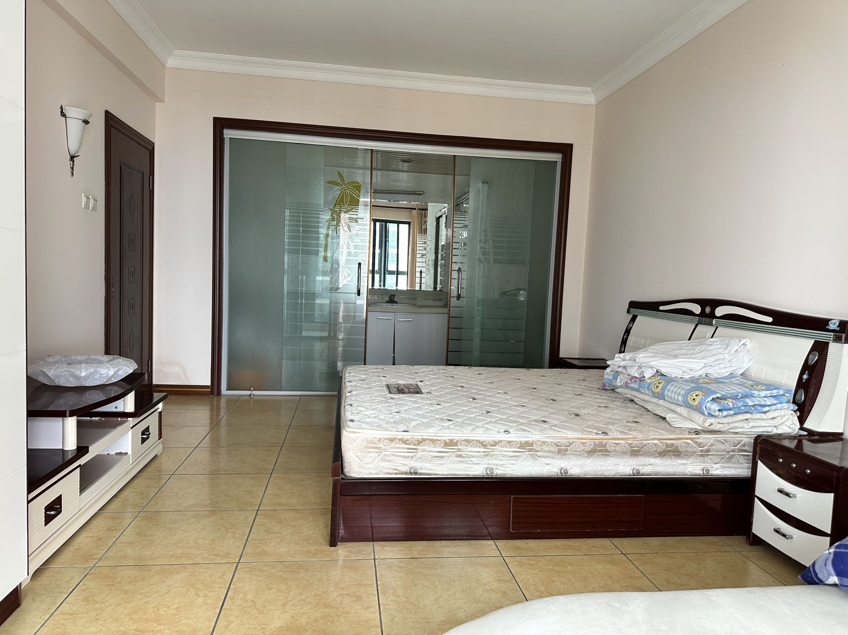 凯撒豪庭 1室1厅11卫 85.0万 凯撒豪庭 1室1厅11卫 85.0万室内图