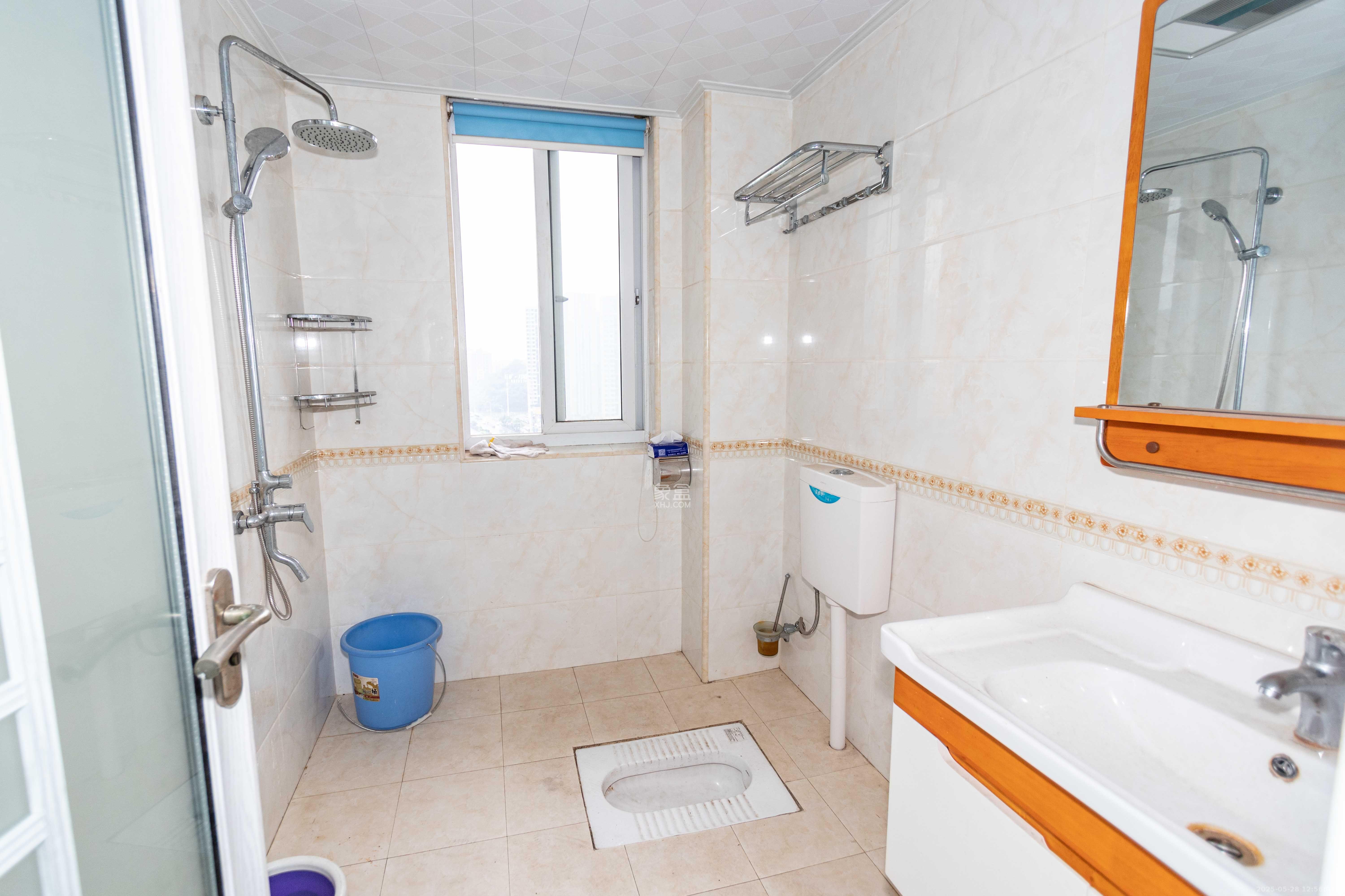 丰园城(鄱阳小区二期) 2室2厅1卫 2100.0元/月 丰园城(鄱阳小区二期) 2室2厅1卫 2100.0元/月室内图