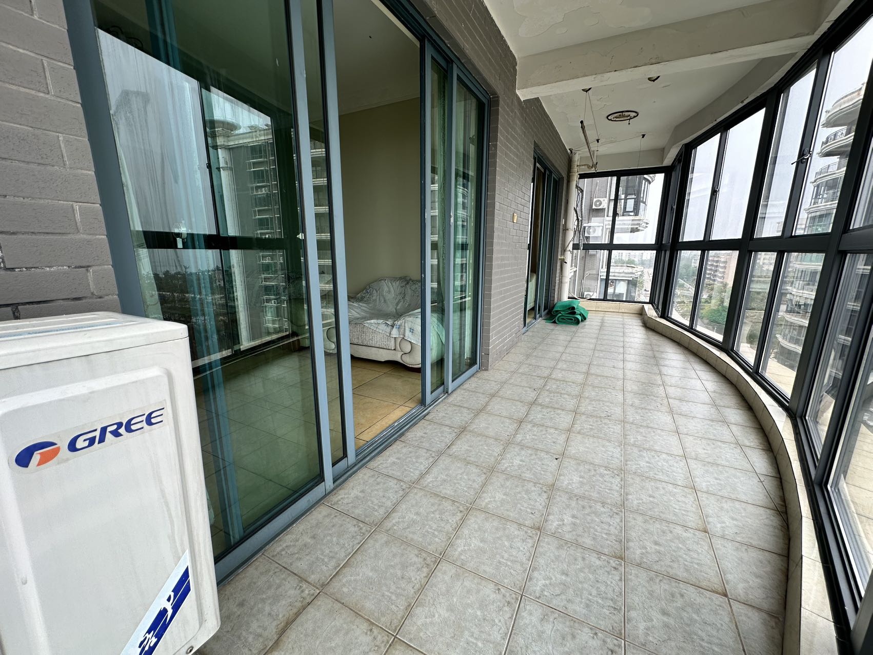 凯撒豪庭 1室1厅11卫 85.0万 凯撒豪庭 1室1厅11卫 85.0万室内图