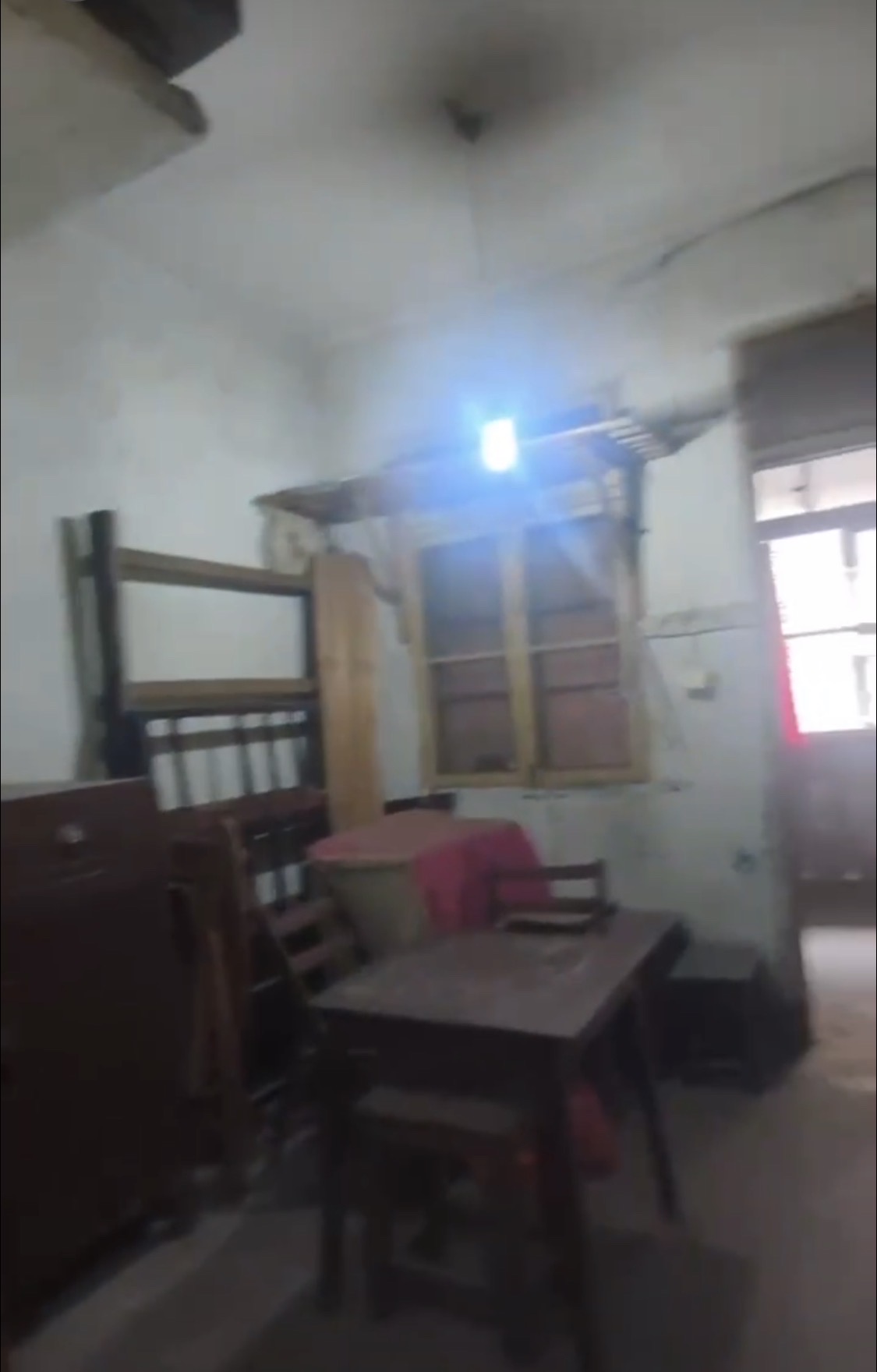 煤炭一处  2室1厅1卫    9.8万 煤炭一处  2室1厅1卫    9.8万客厅