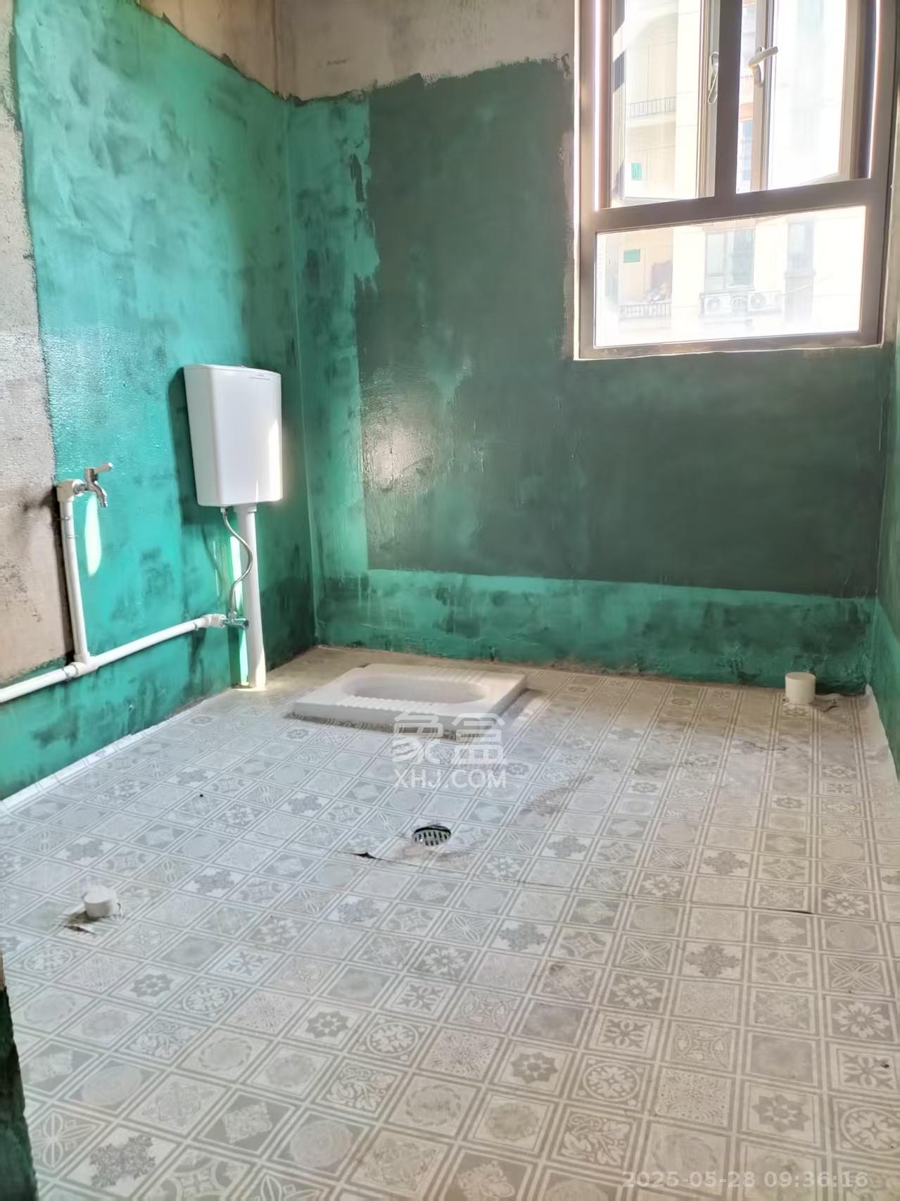 荣盛城  4室2厅2卫   1200.00元/月室内图