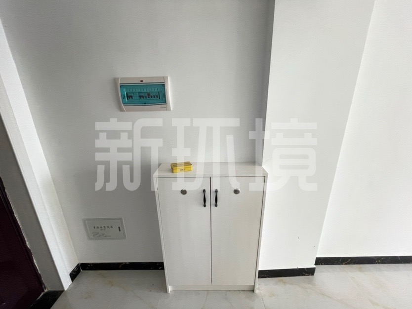 天门中央广场  1室1厅1卫   1300.00元/月室内图